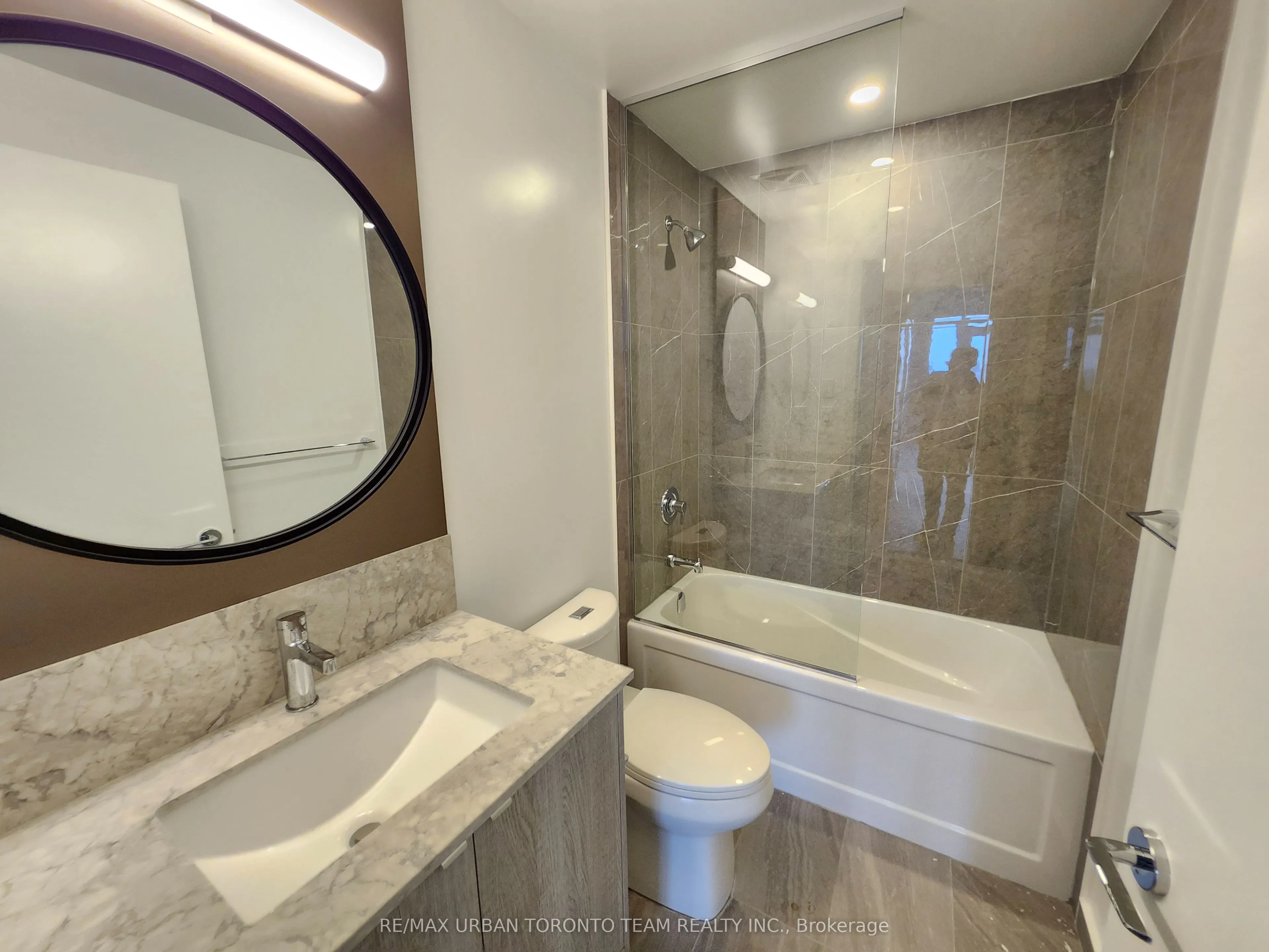 771 Yonge Street, #PH05