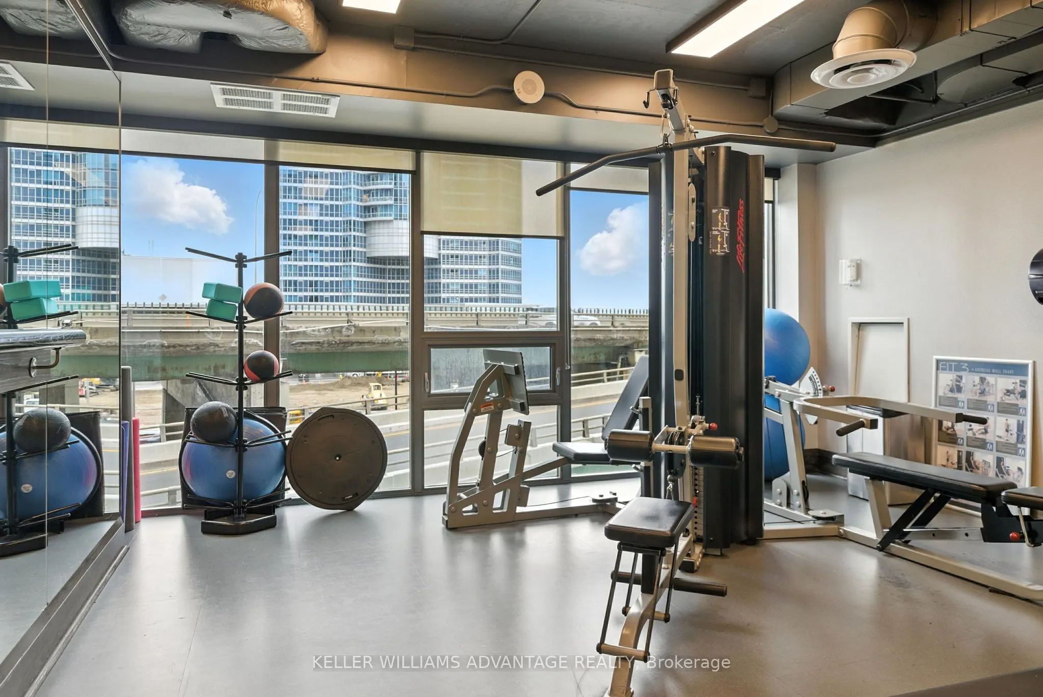 25 Lower Simcoe Street, #301