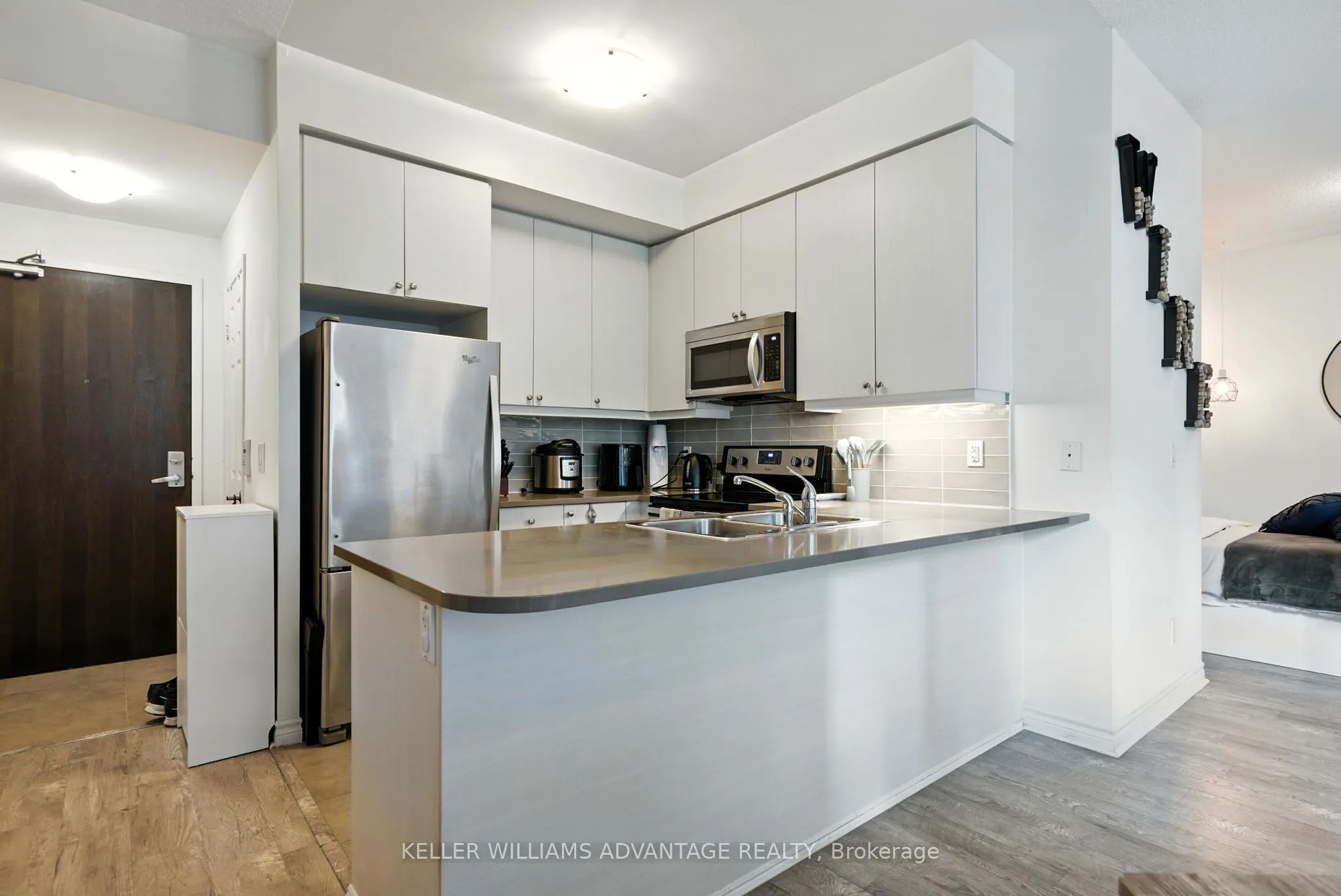 25 Lower Simcoe Street, #301