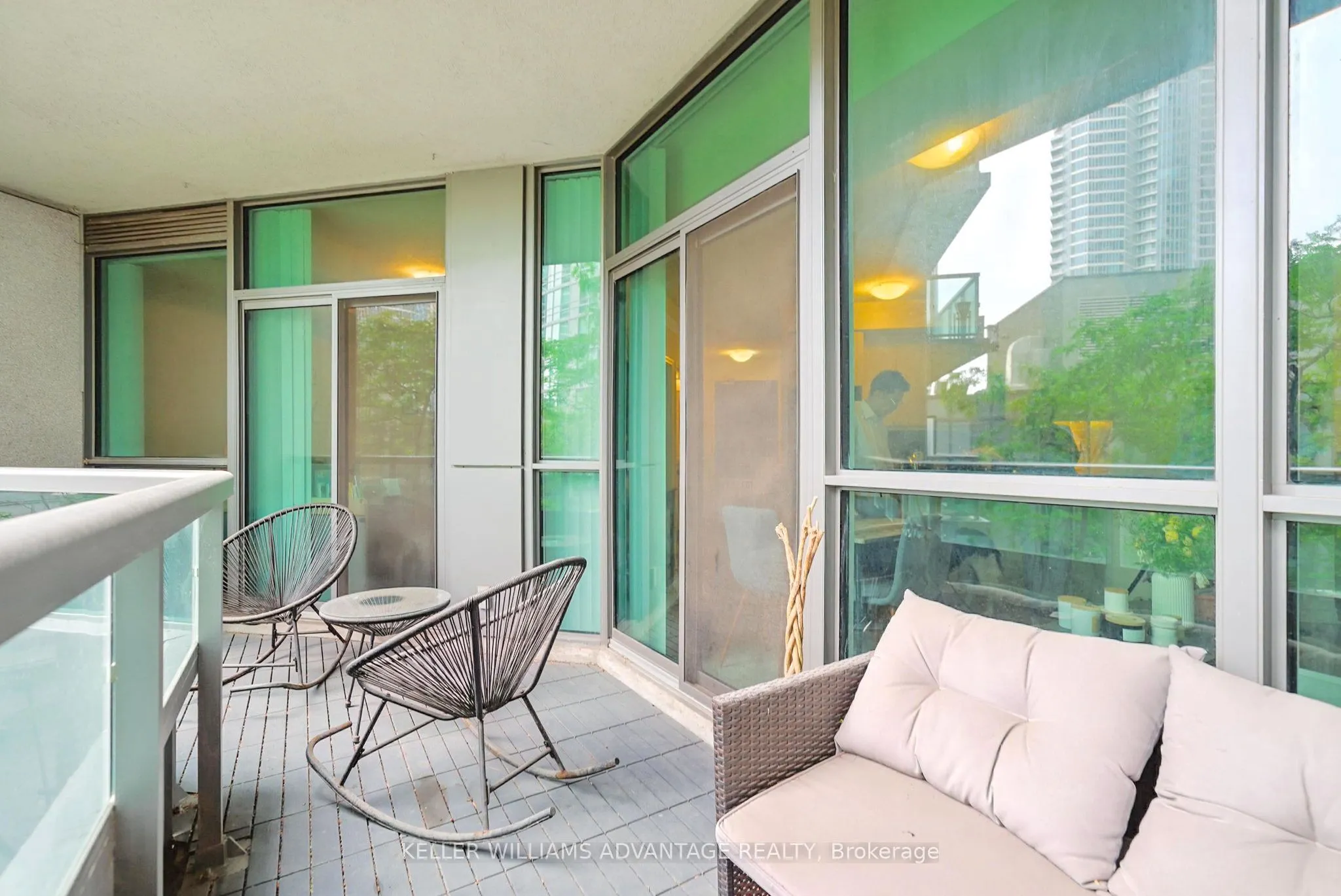 25 Lower Simcoe Street, #301