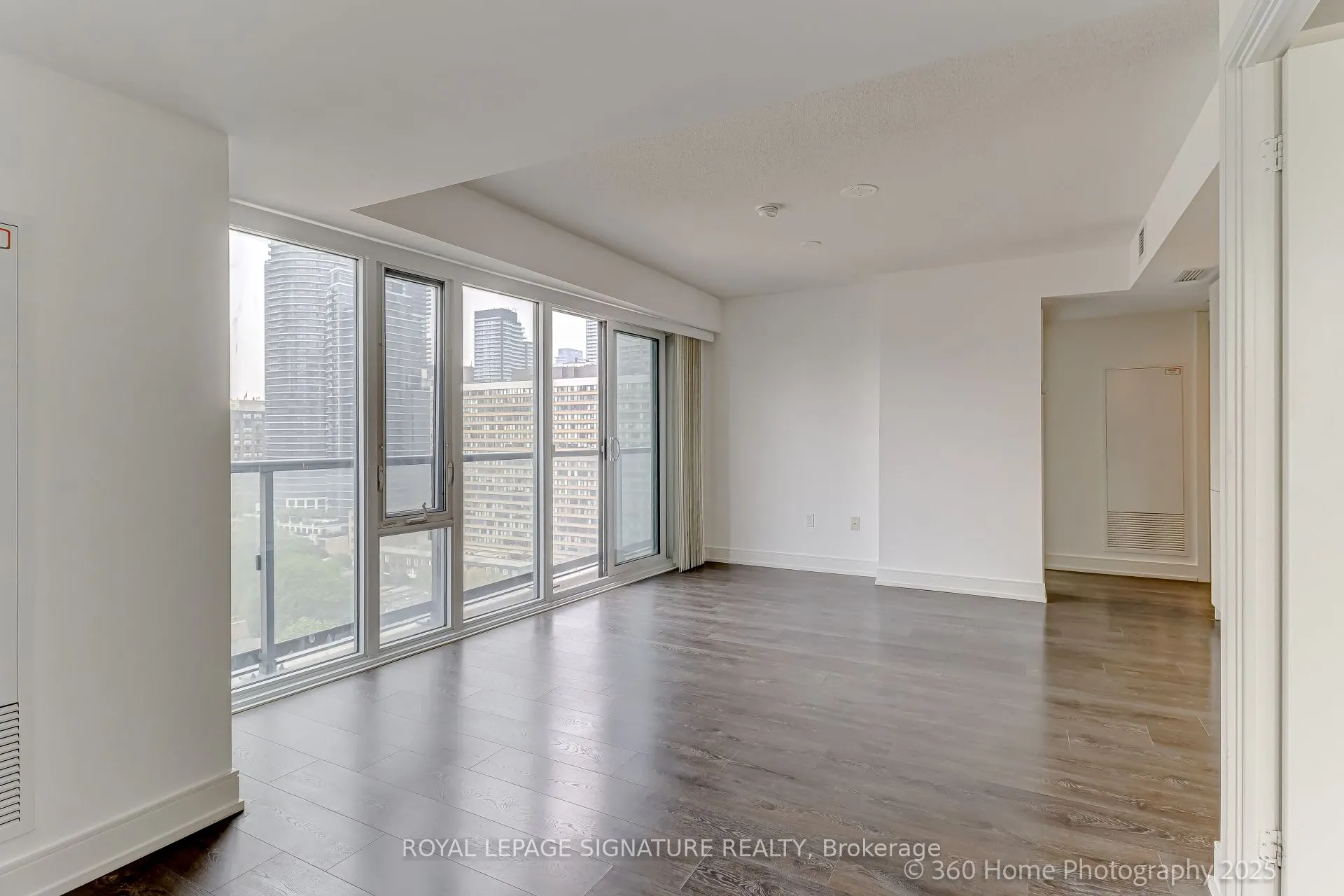 89 McGill Street, #1411