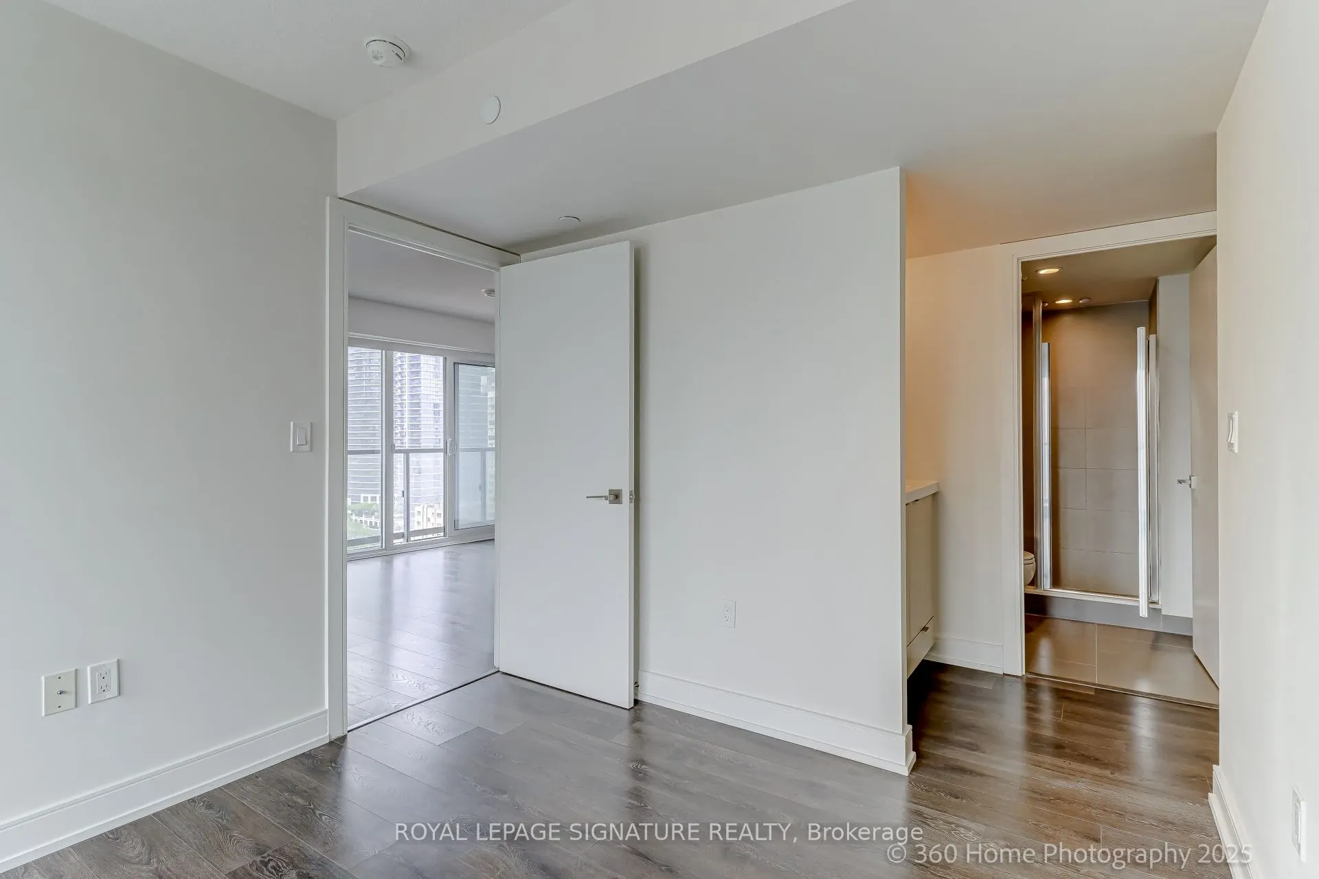 89 McGill Street, #1411