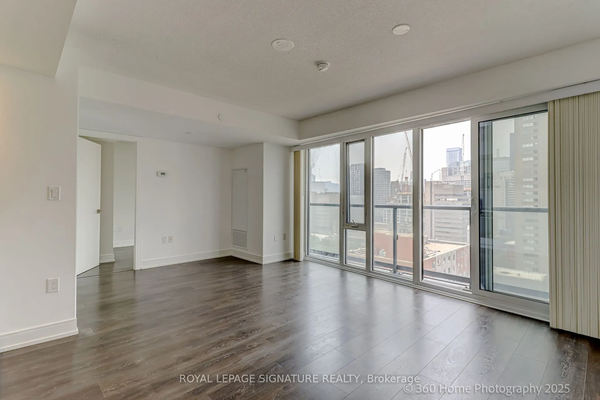 89 McGill Street, #1411