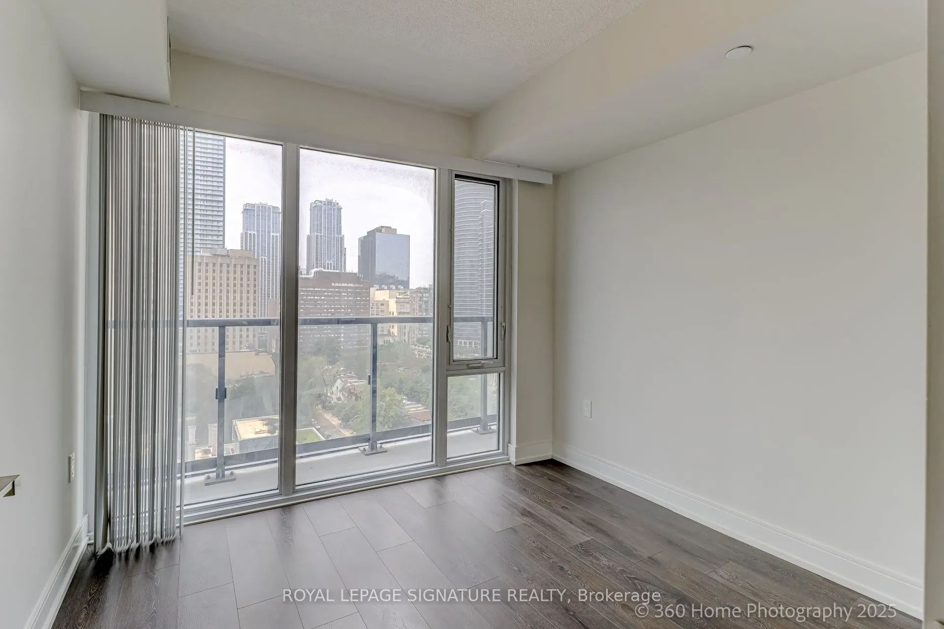 89 McGill Street, #1411