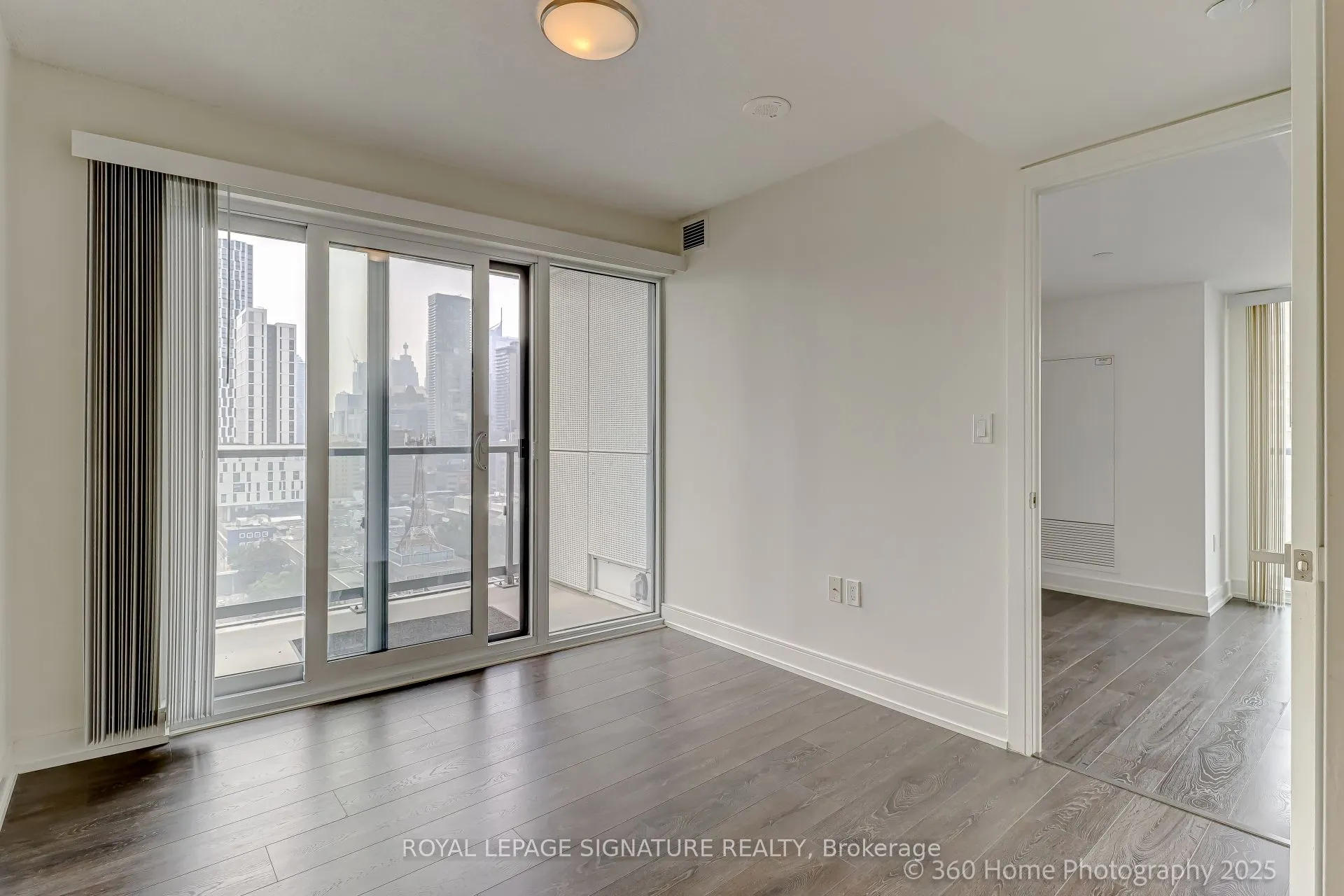 89 McGill Street, #1411