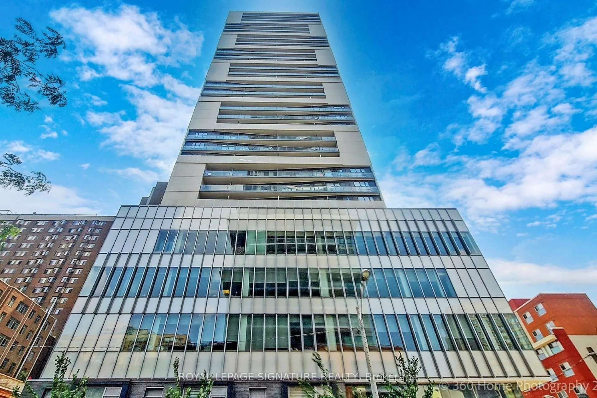 89 McGill Street, #1411