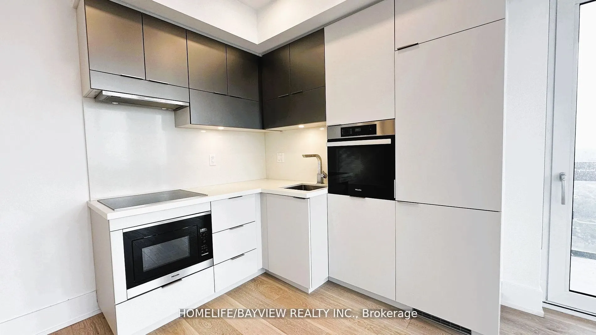 39 Roehampton Avenue, #4308