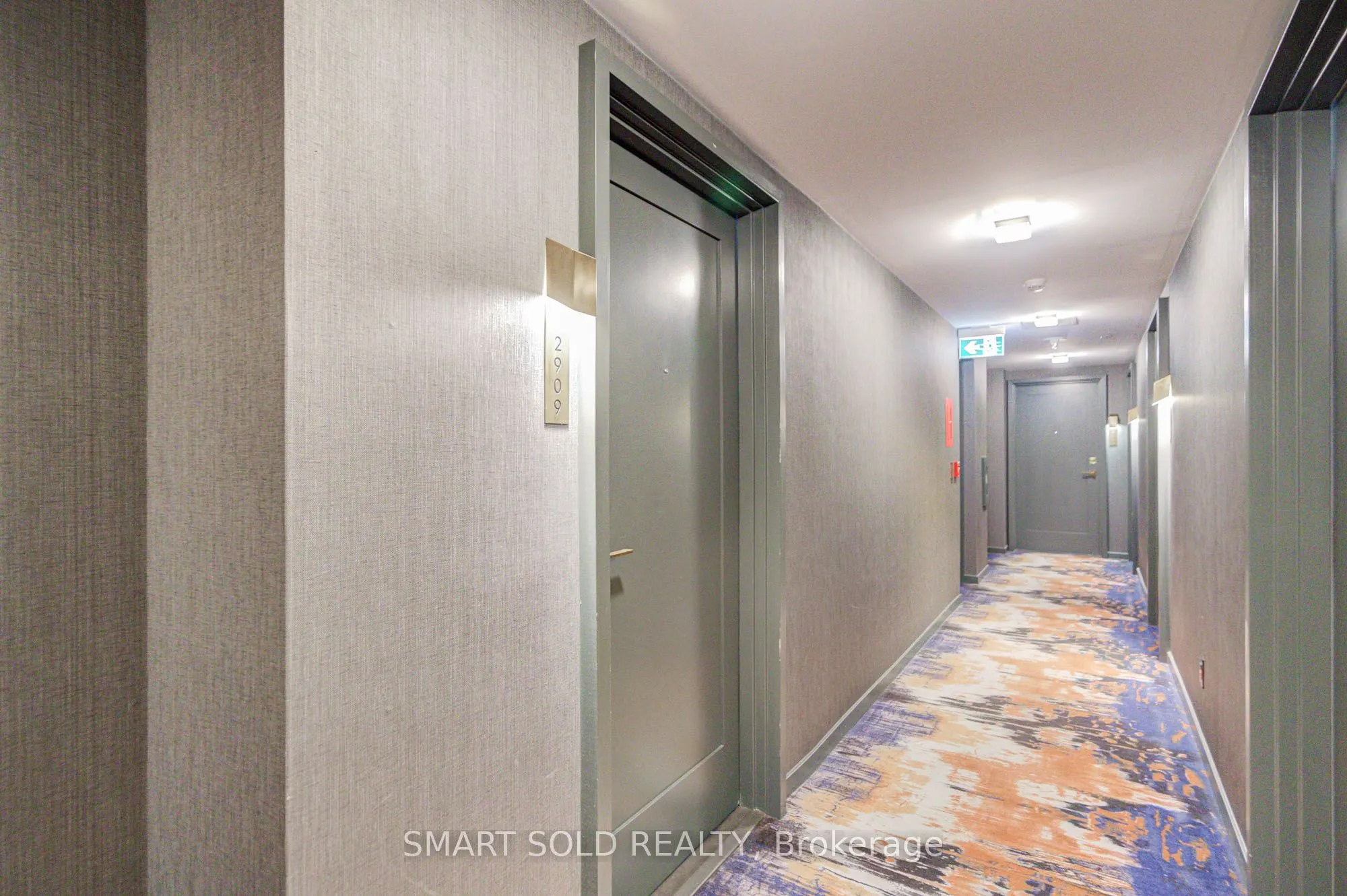50 Charles Street E, #2909