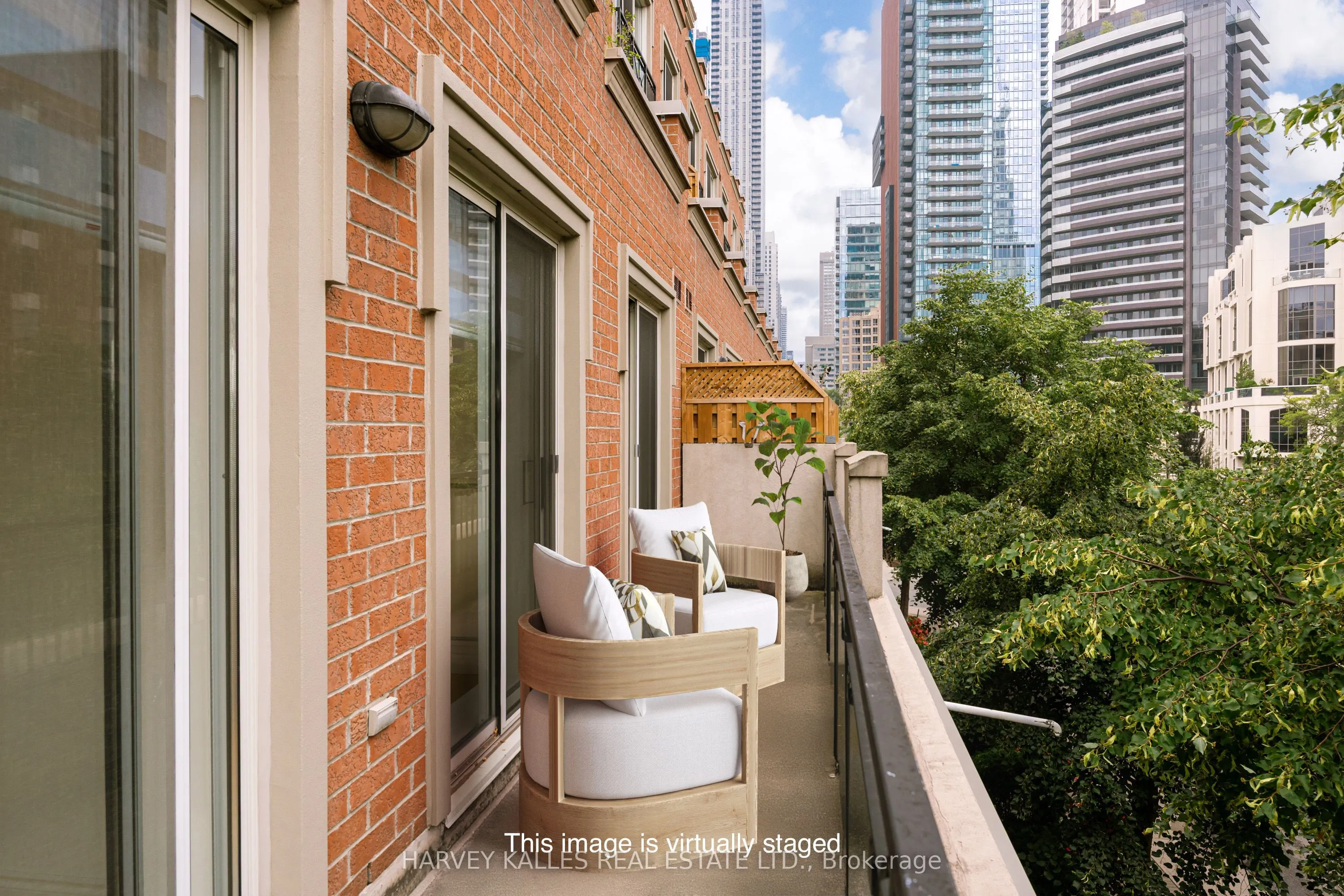 77 McMurrich Street, #302