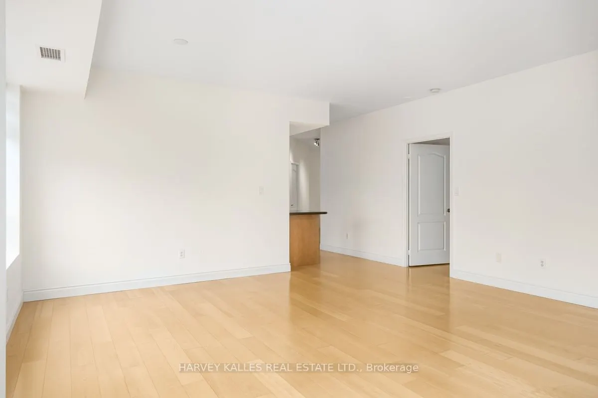 77 McMurrich Street, #302