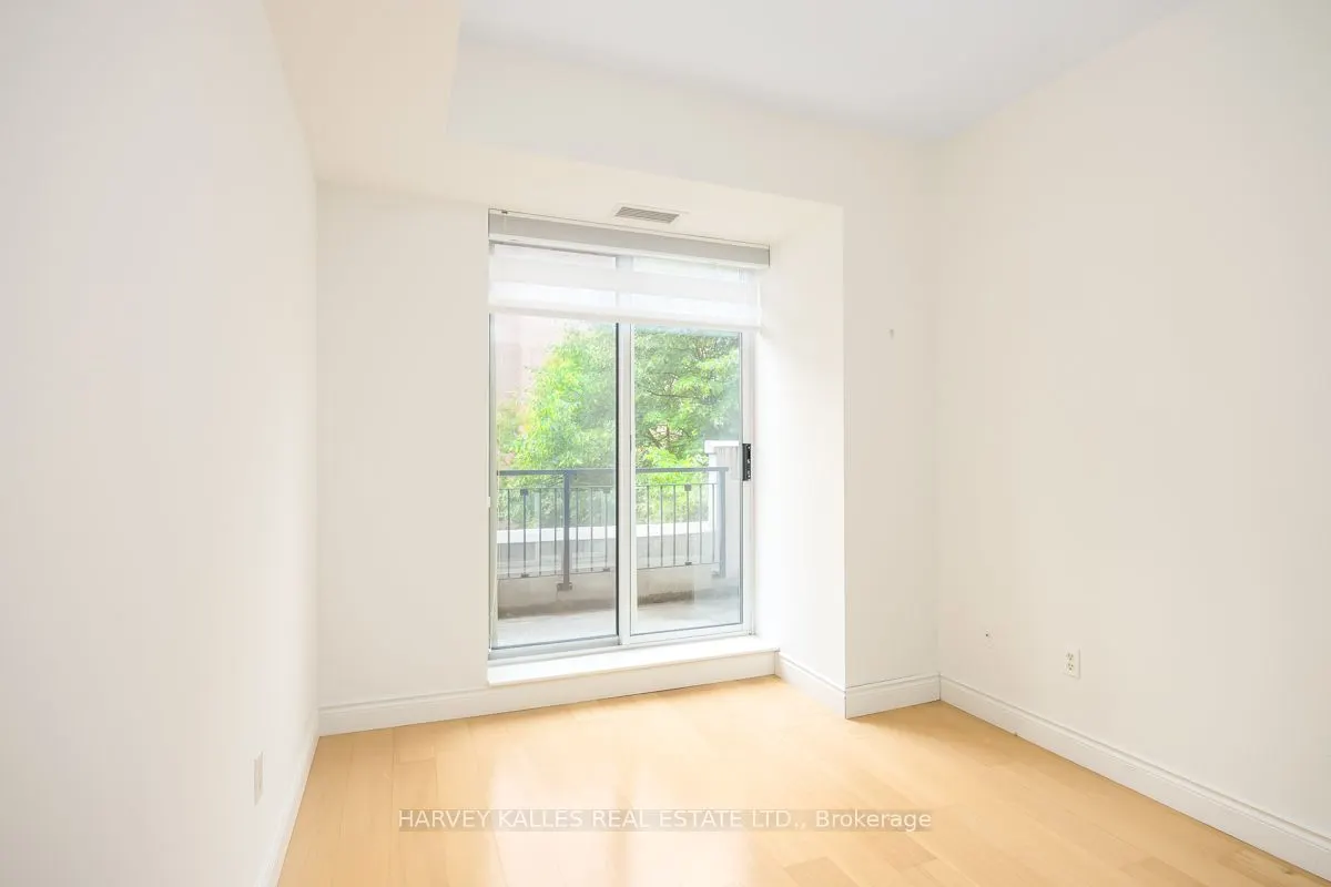 77 McMurrich Street, #302