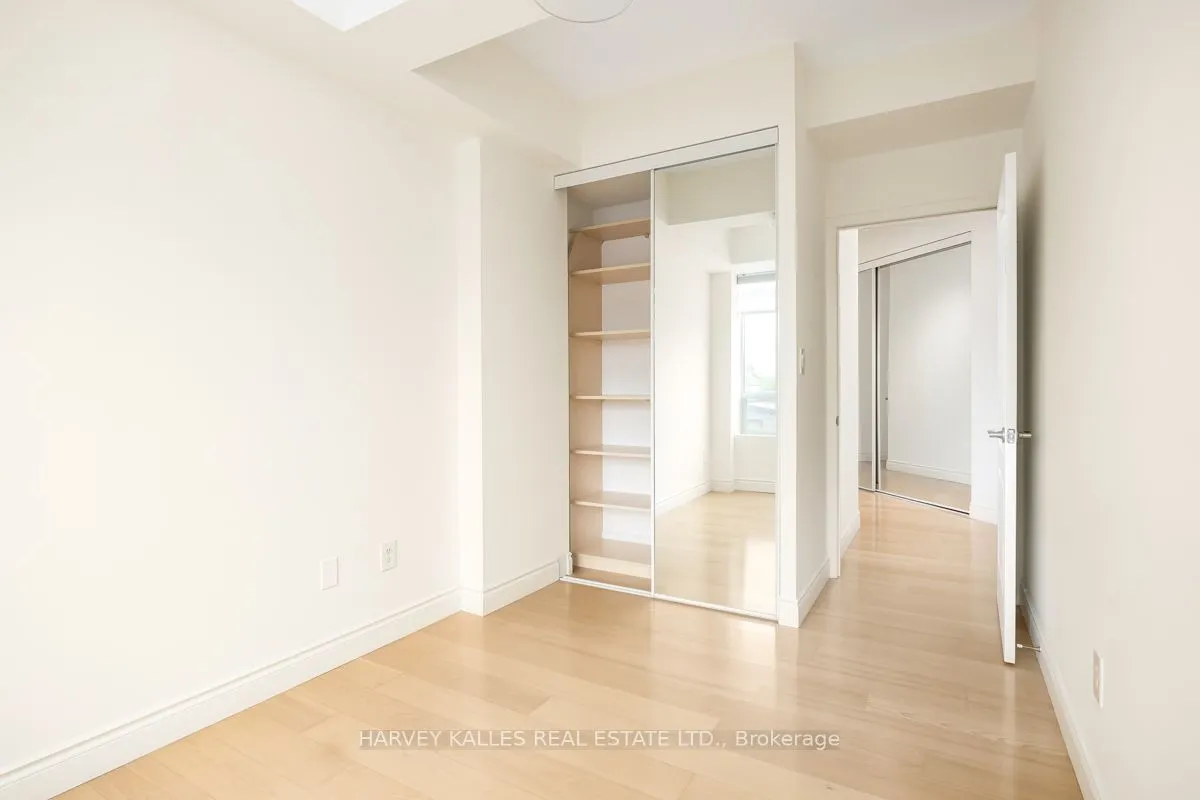 77 McMurrich Street, #302