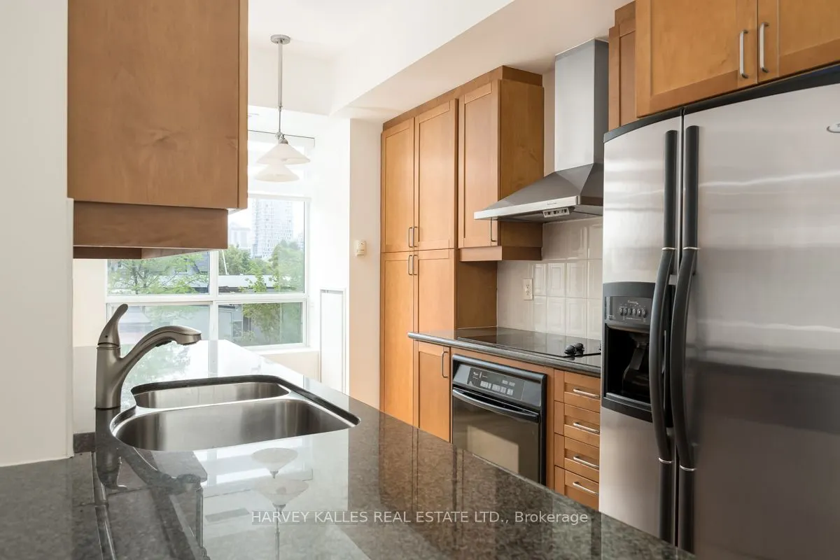 77 McMurrich Street, #302