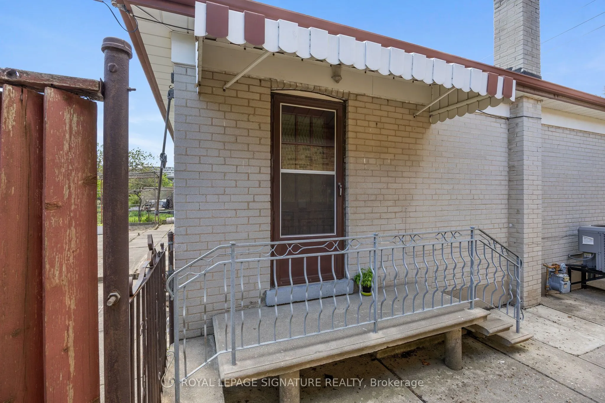 151 Ranee Avenue