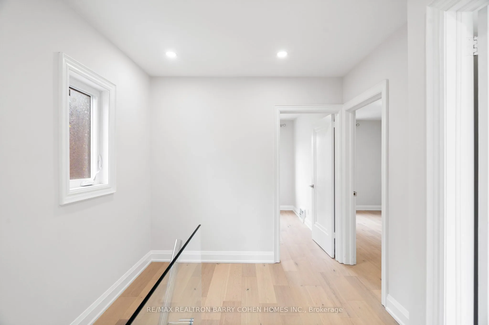 918 Eglinton Avenue E