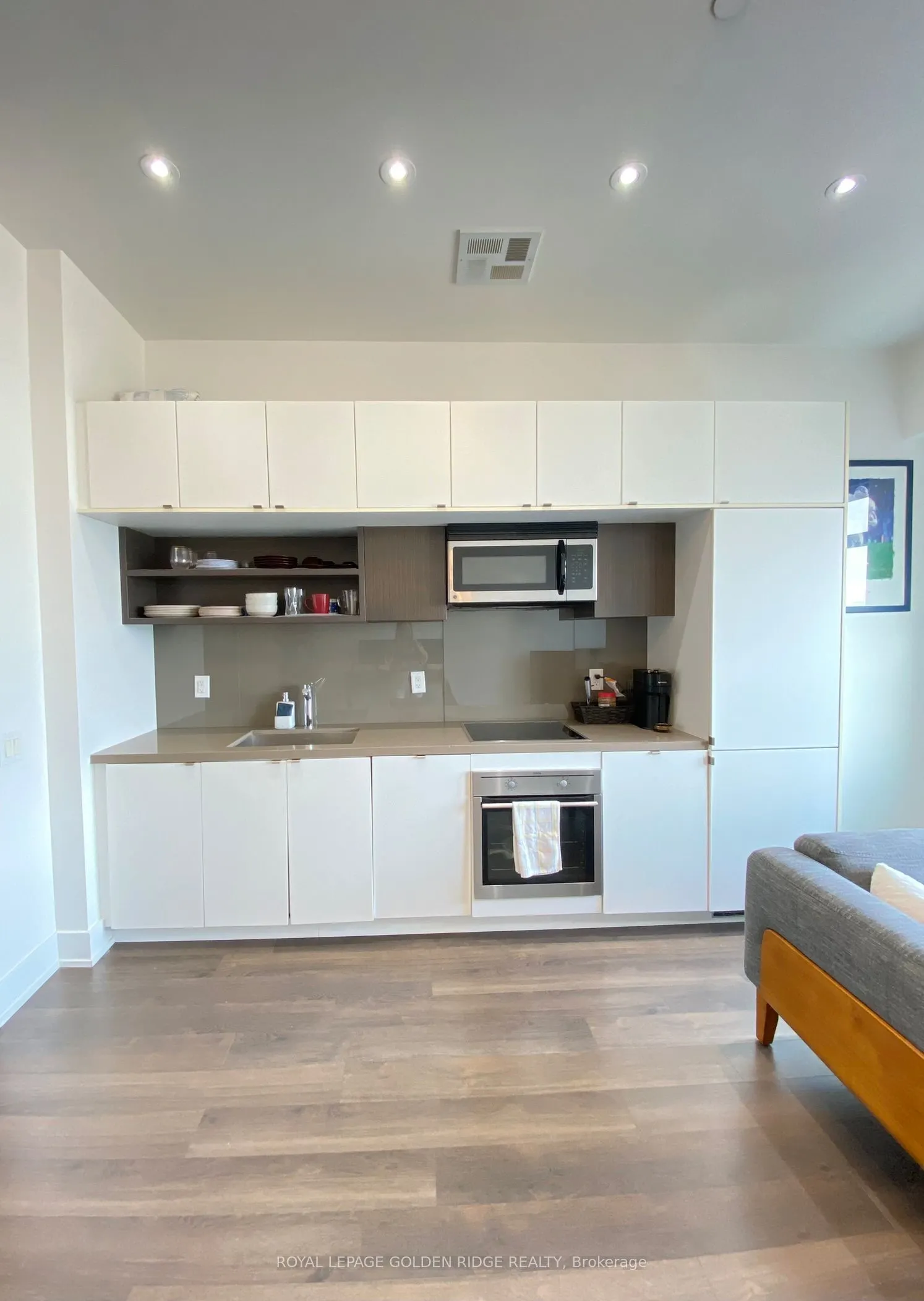 111 St Clair Avenue W, #1503
