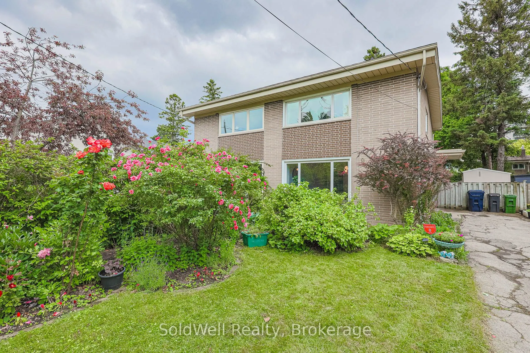 9 Lynedock Crescent