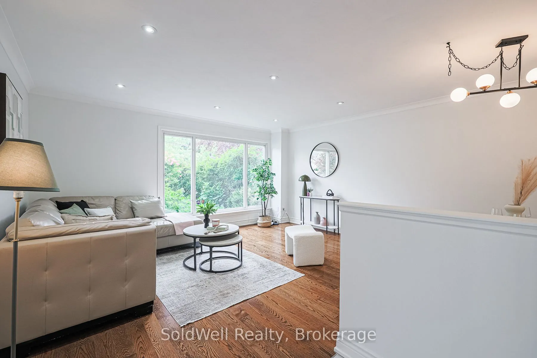 9 Lynedock Crescent