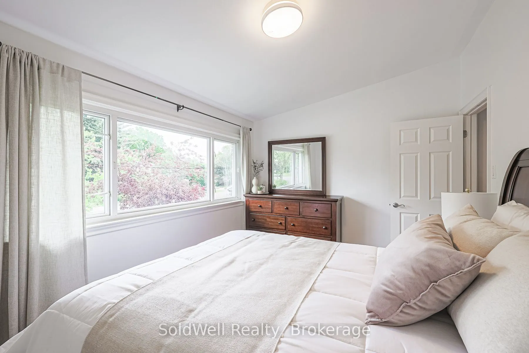 9 Lynedock Crescent