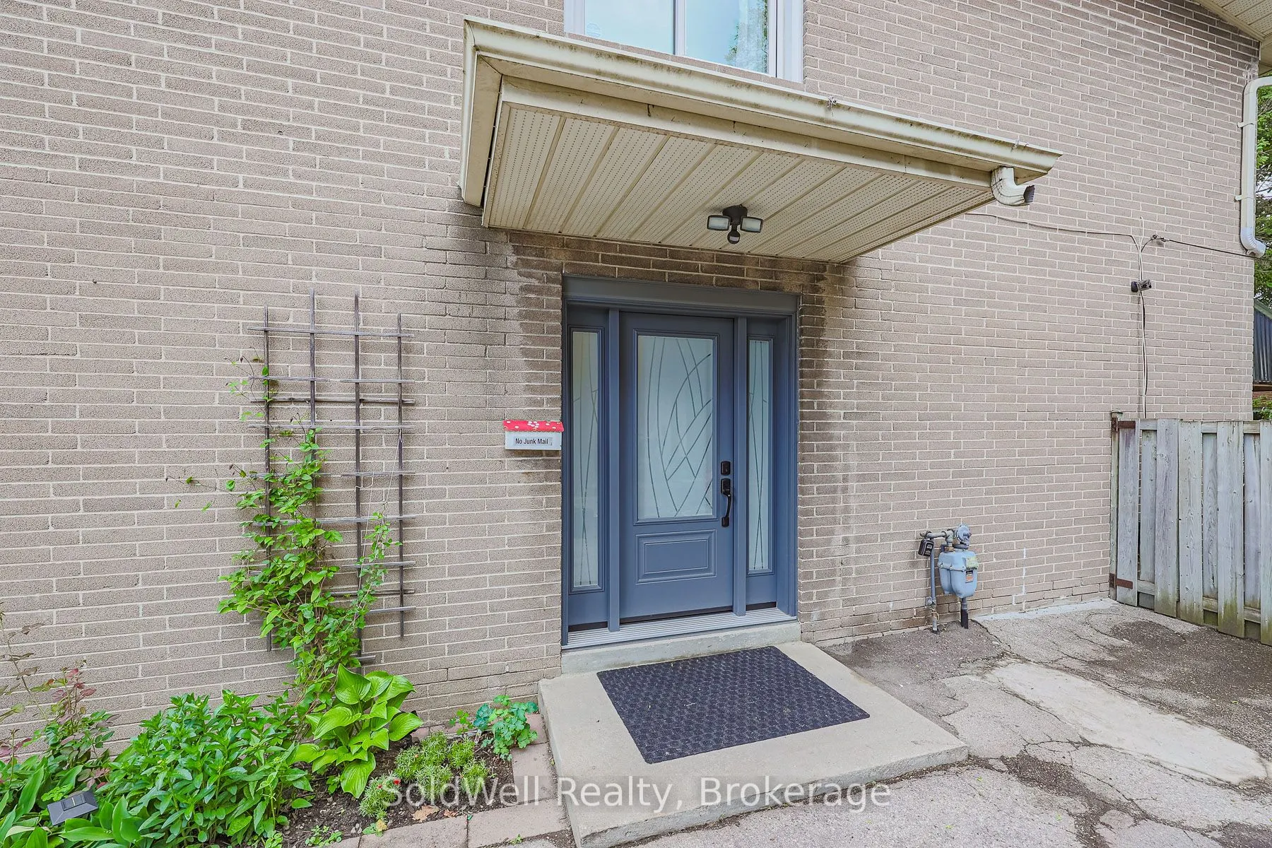 9 Lynedock Crescent