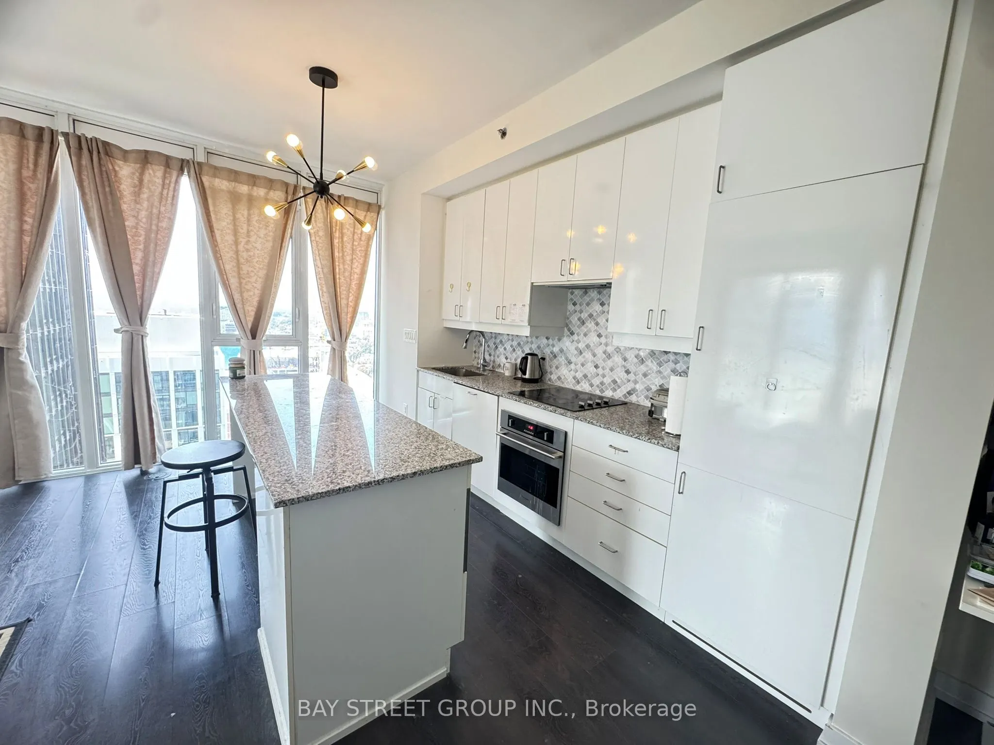 426 University Avenue, #2303