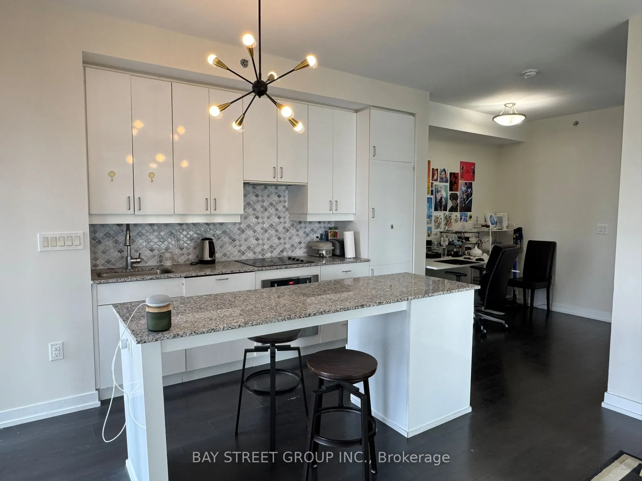 426 University Avenue, #2303