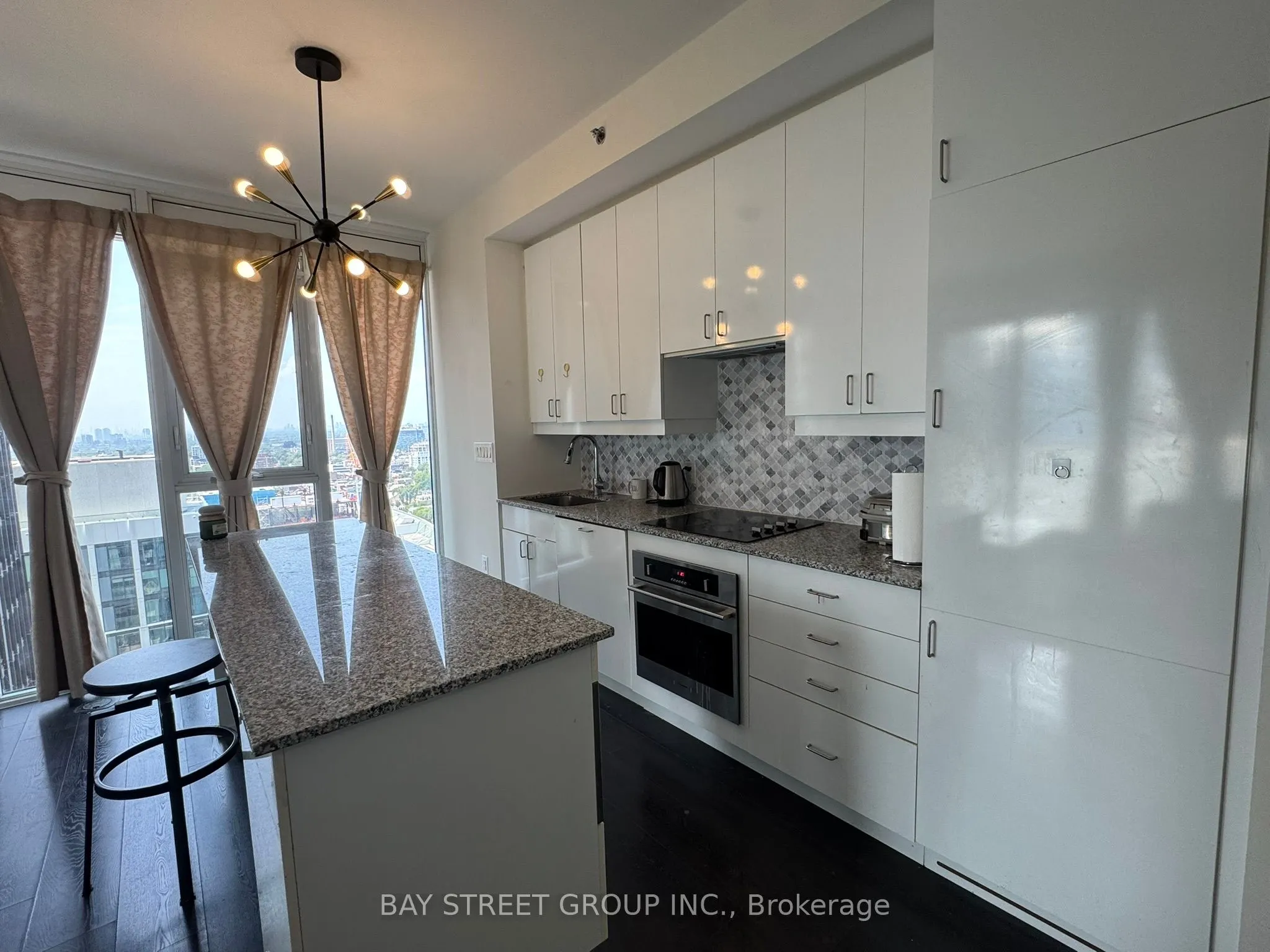 426 University Avenue, #2303