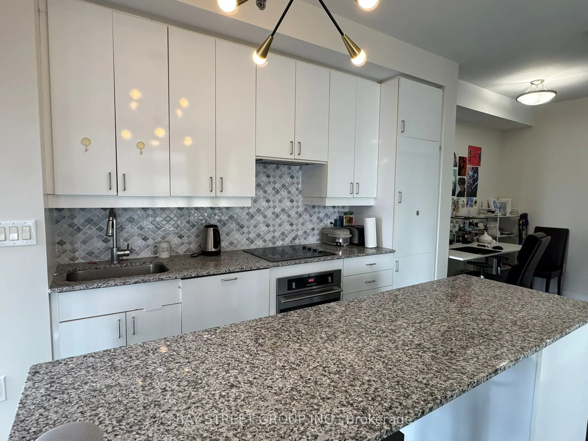 426 University Avenue, #2303