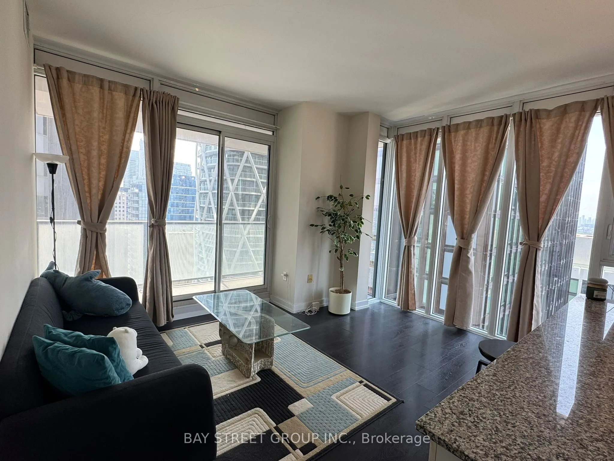 426 University Avenue, #2303