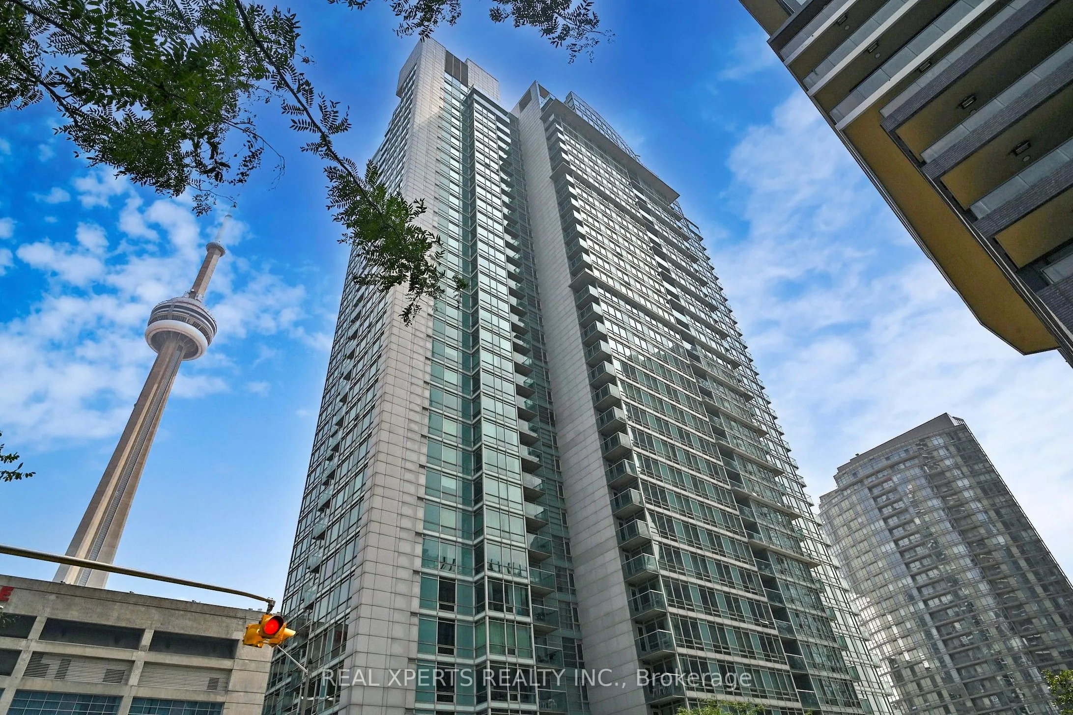 81 Navy Wharf Court, #901
