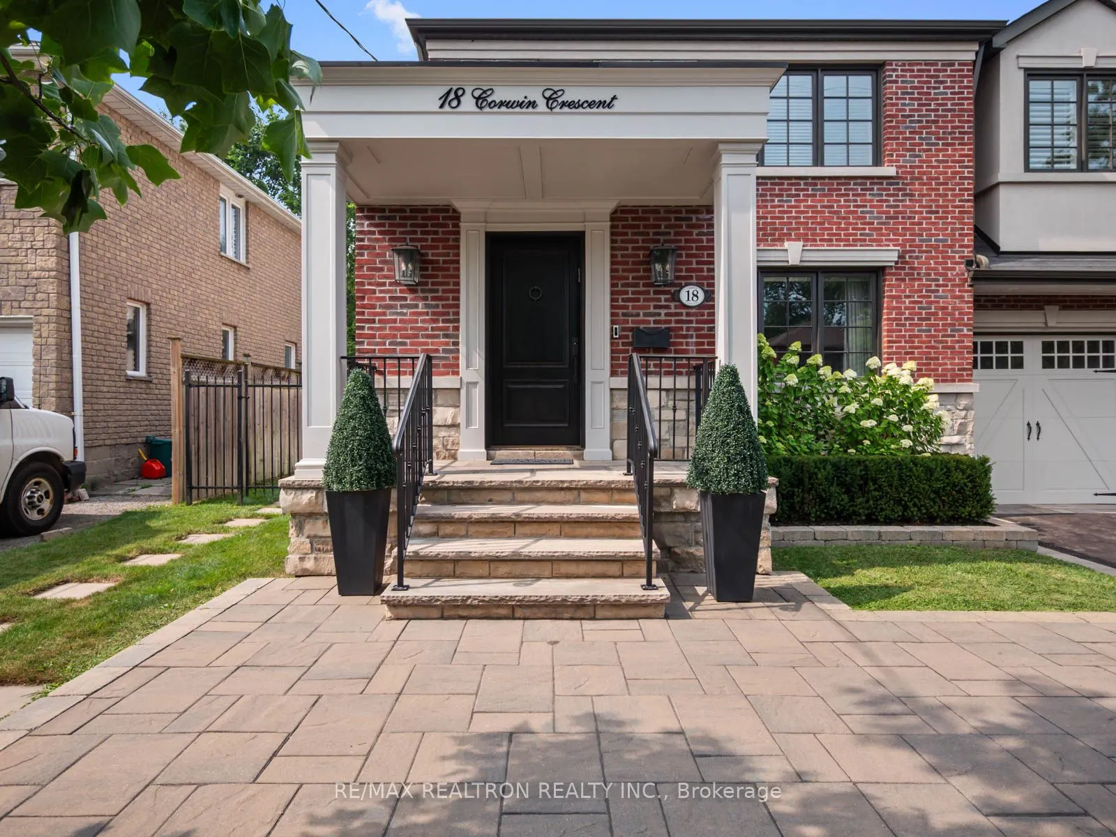 18 Corwin Crescent