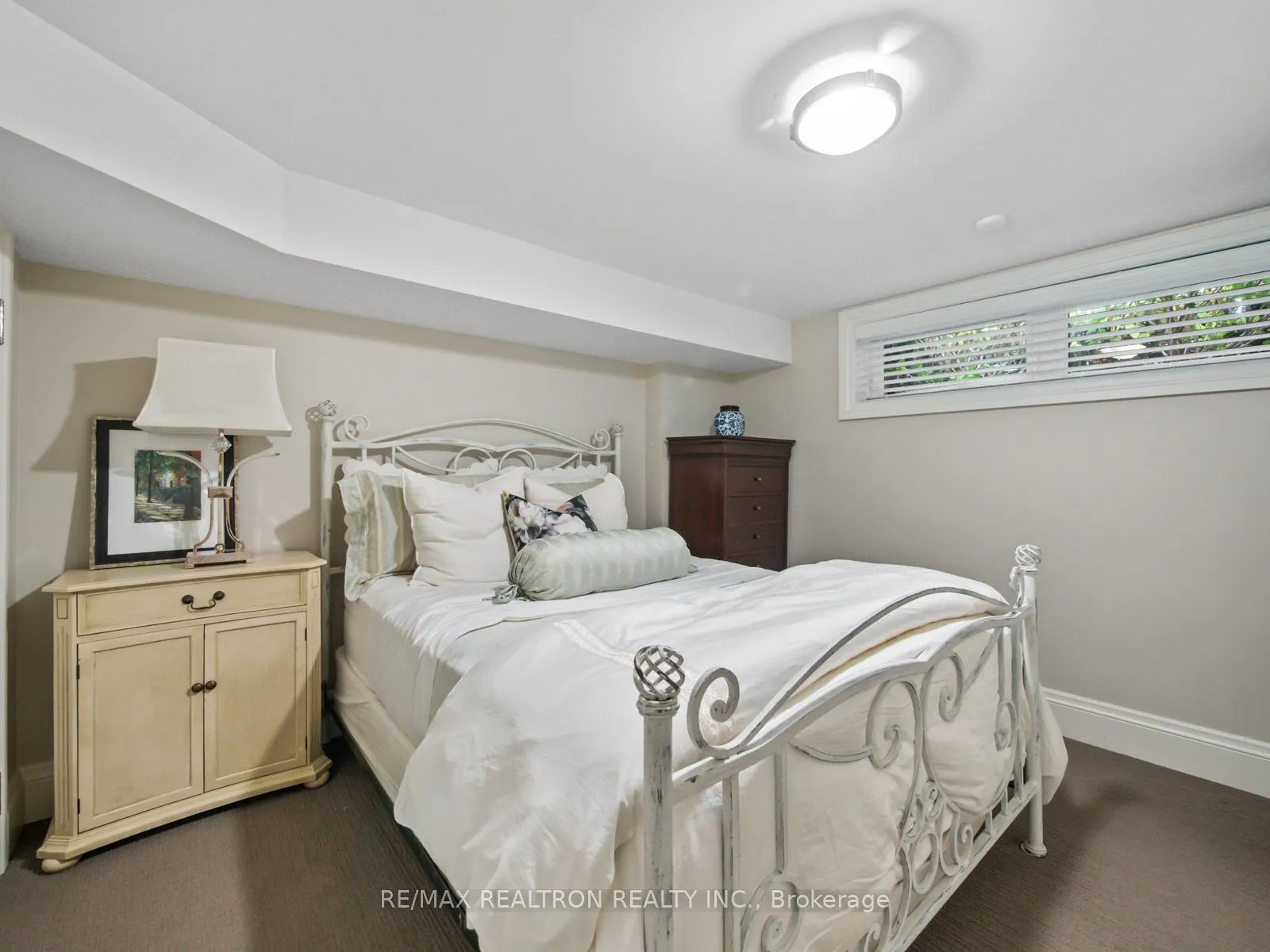 18 Corwin Crescent