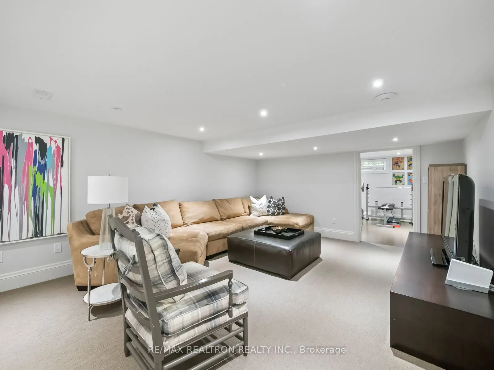 18 Corwin Crescent
