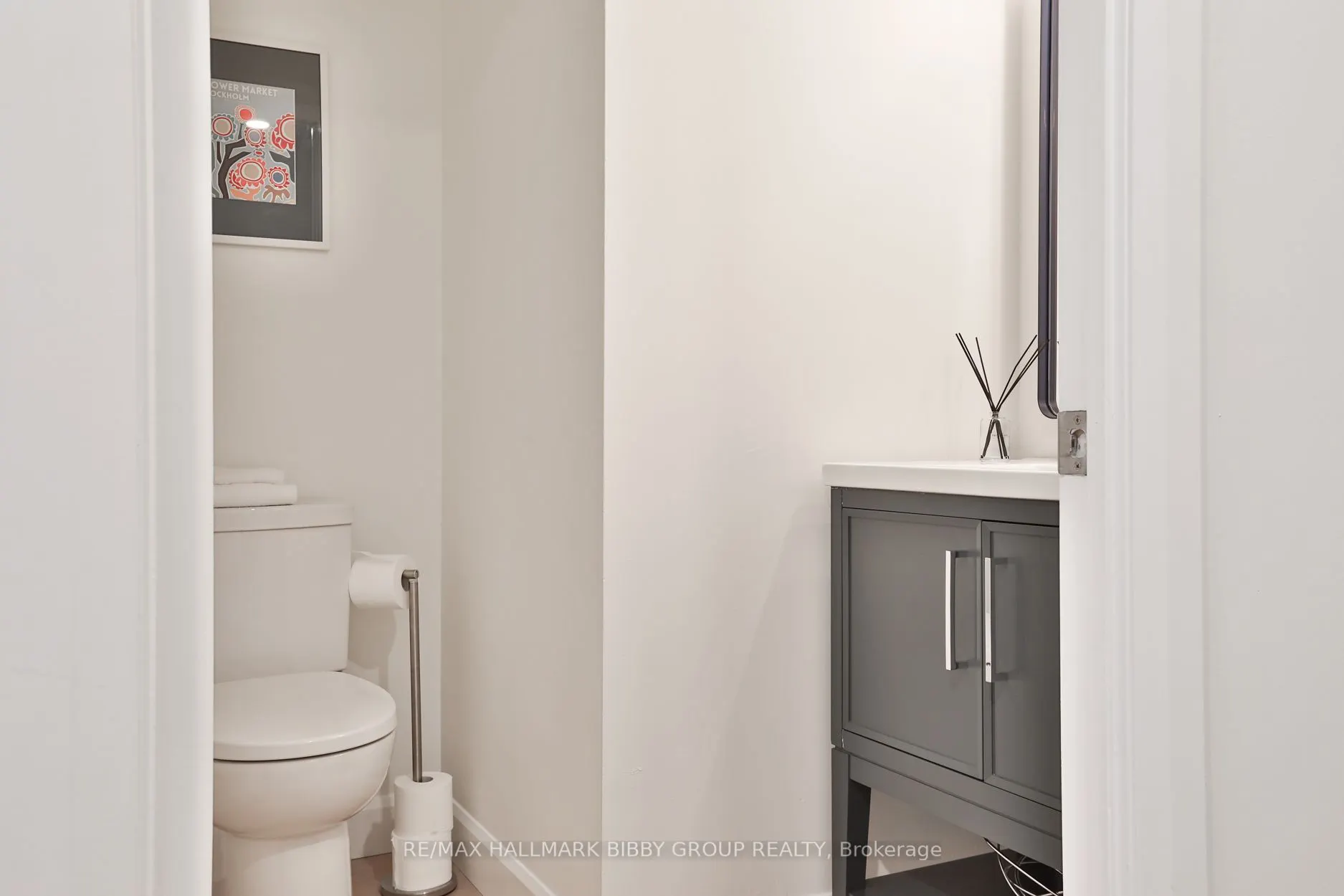 954 King Street W, #330