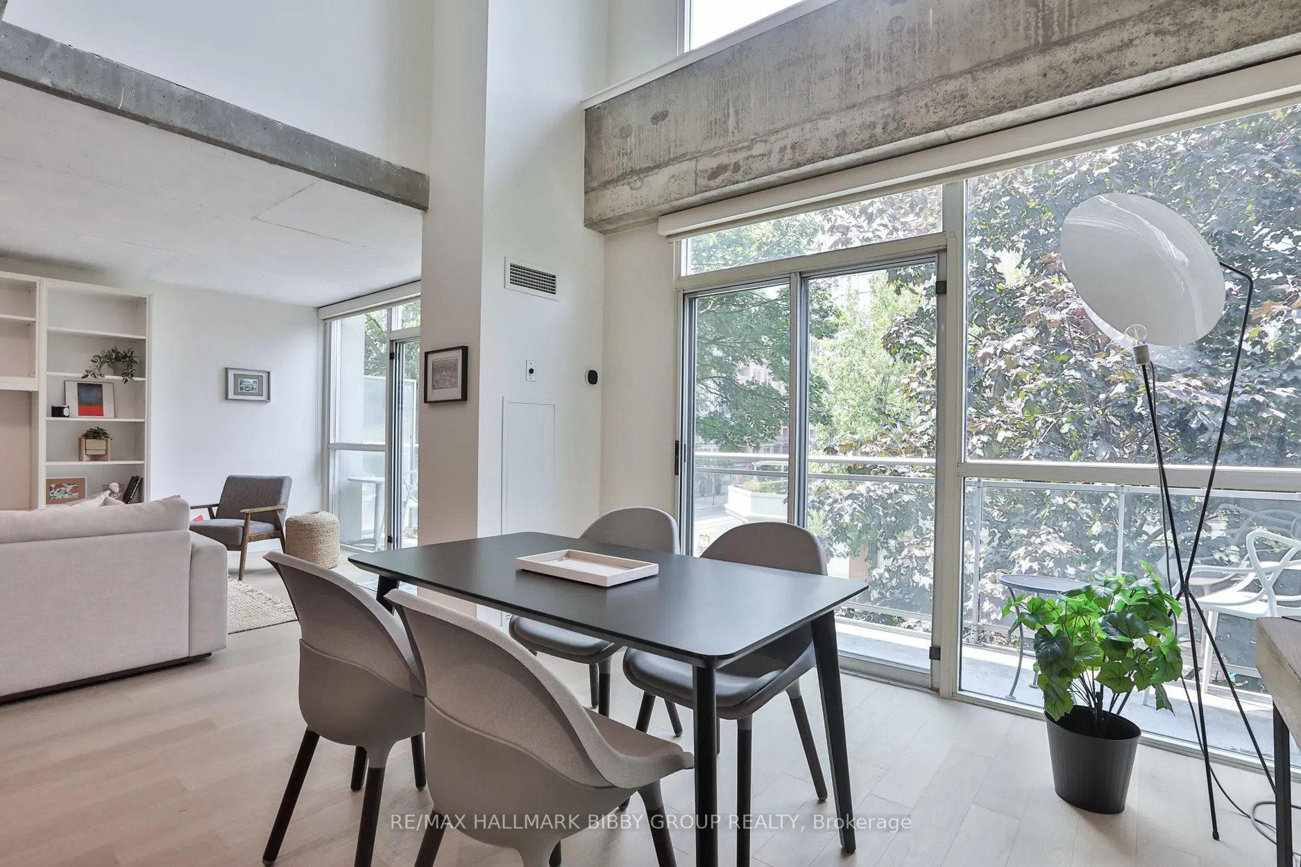 954 King Street W, #330