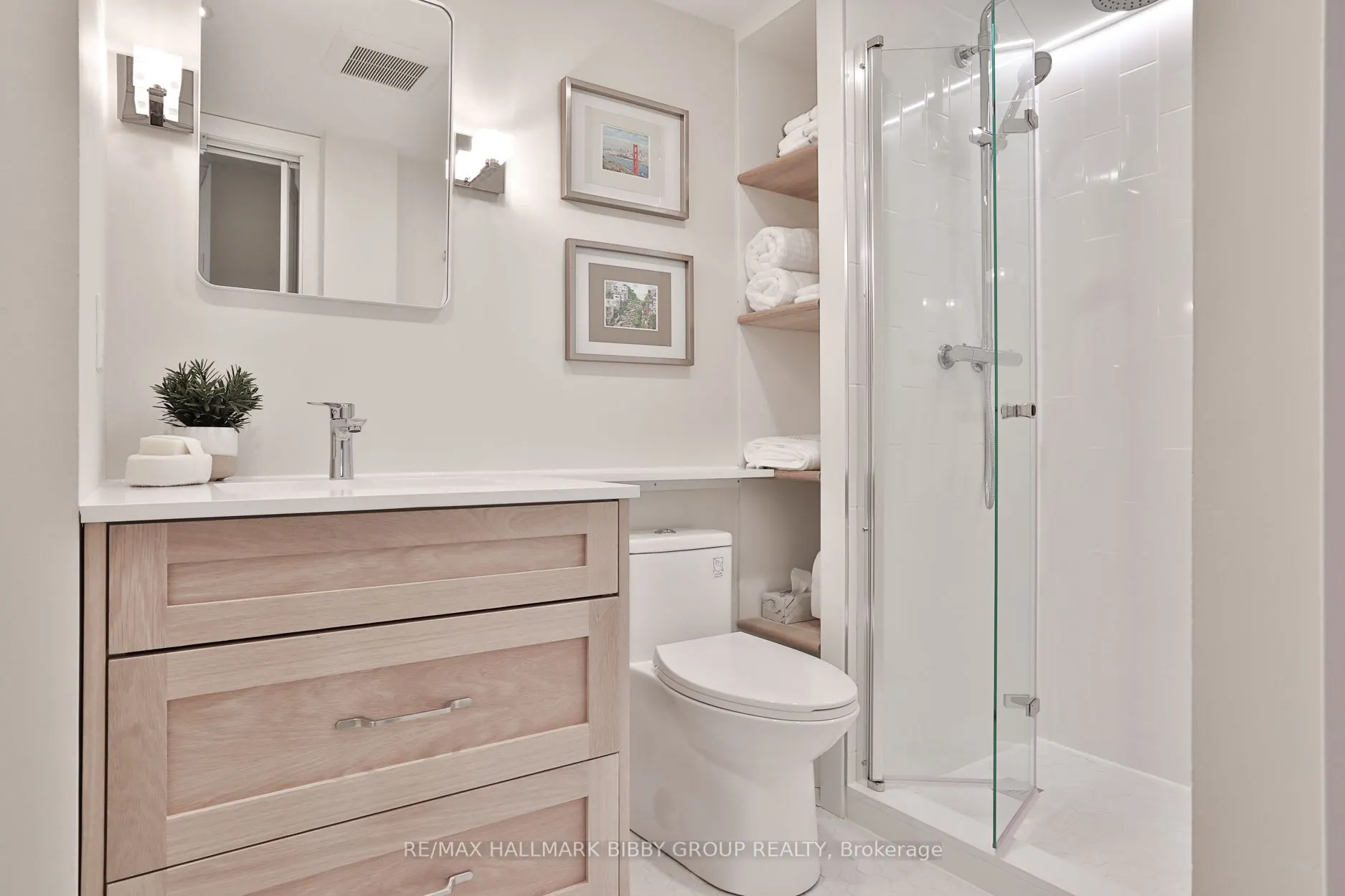 954 King Street W, #330