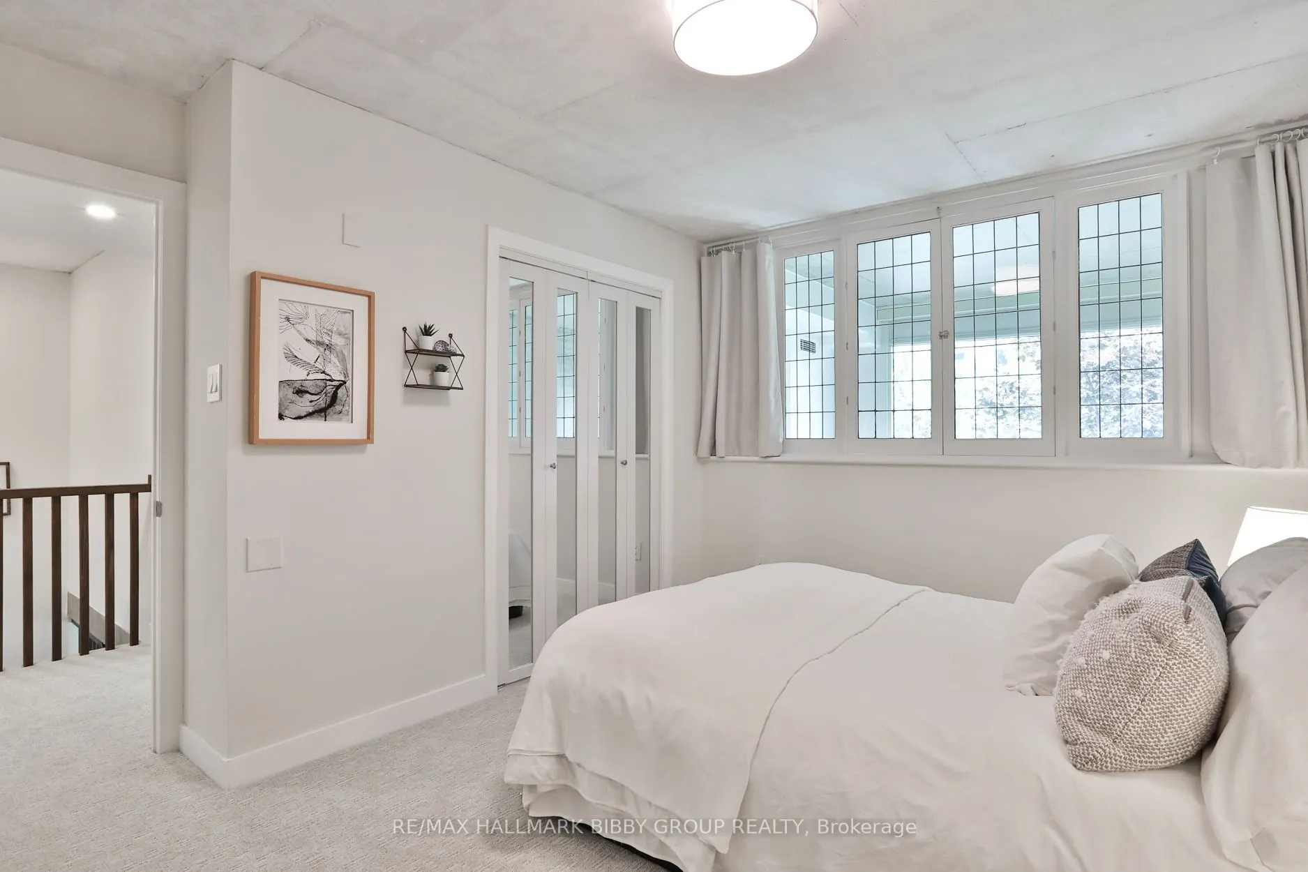 954 King Street W, #330