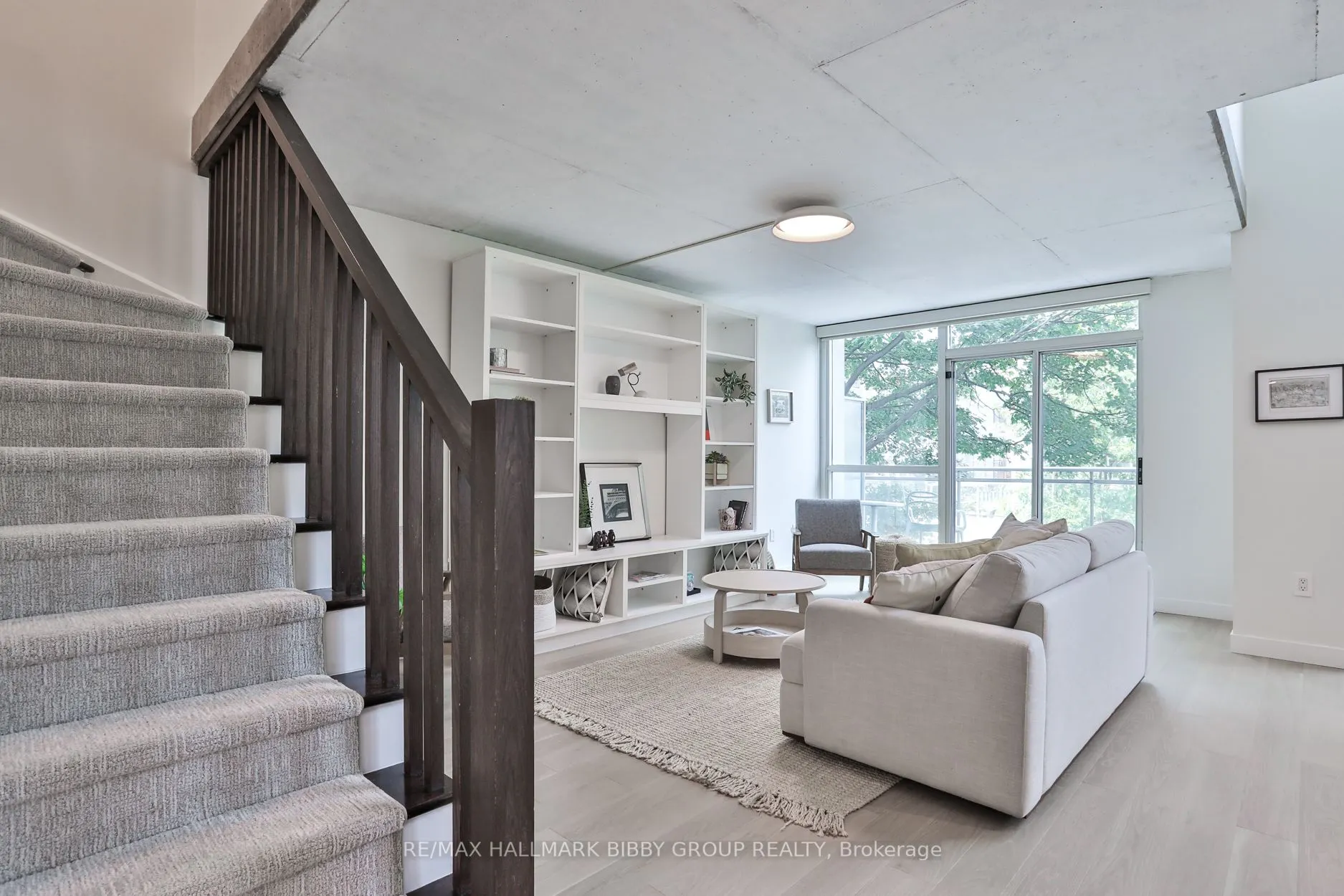954 King Street W, #330