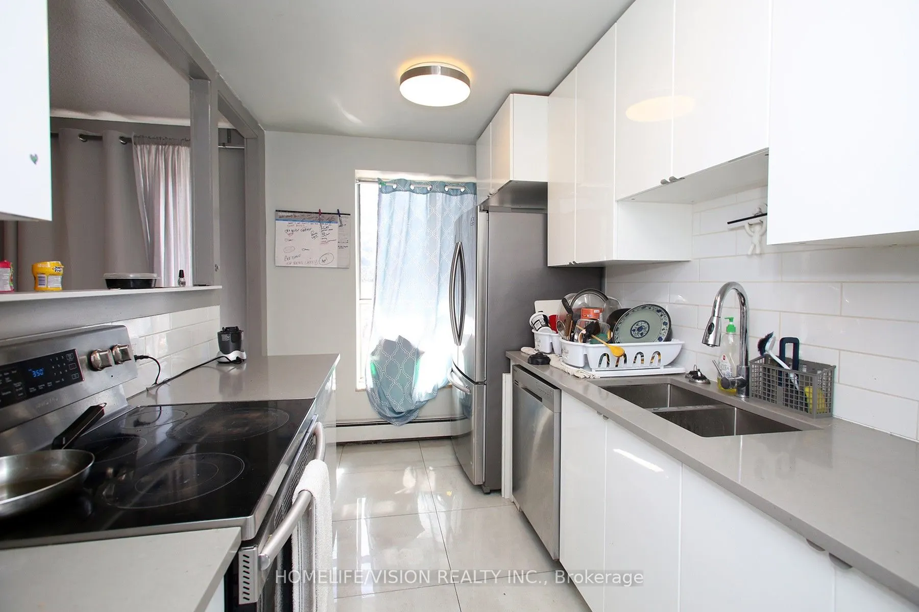 1690 Victoria Park Avenue, #205