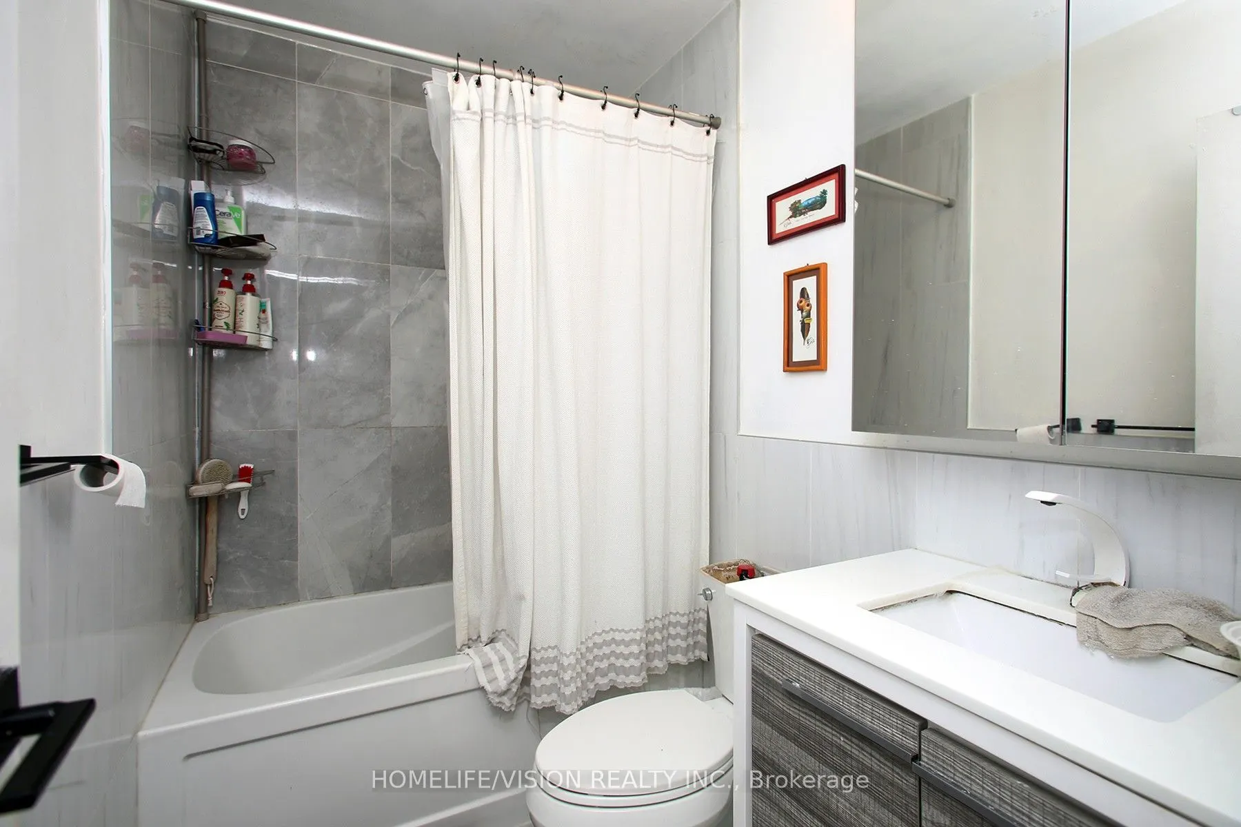 1690 Victoria Park Avenue, #205