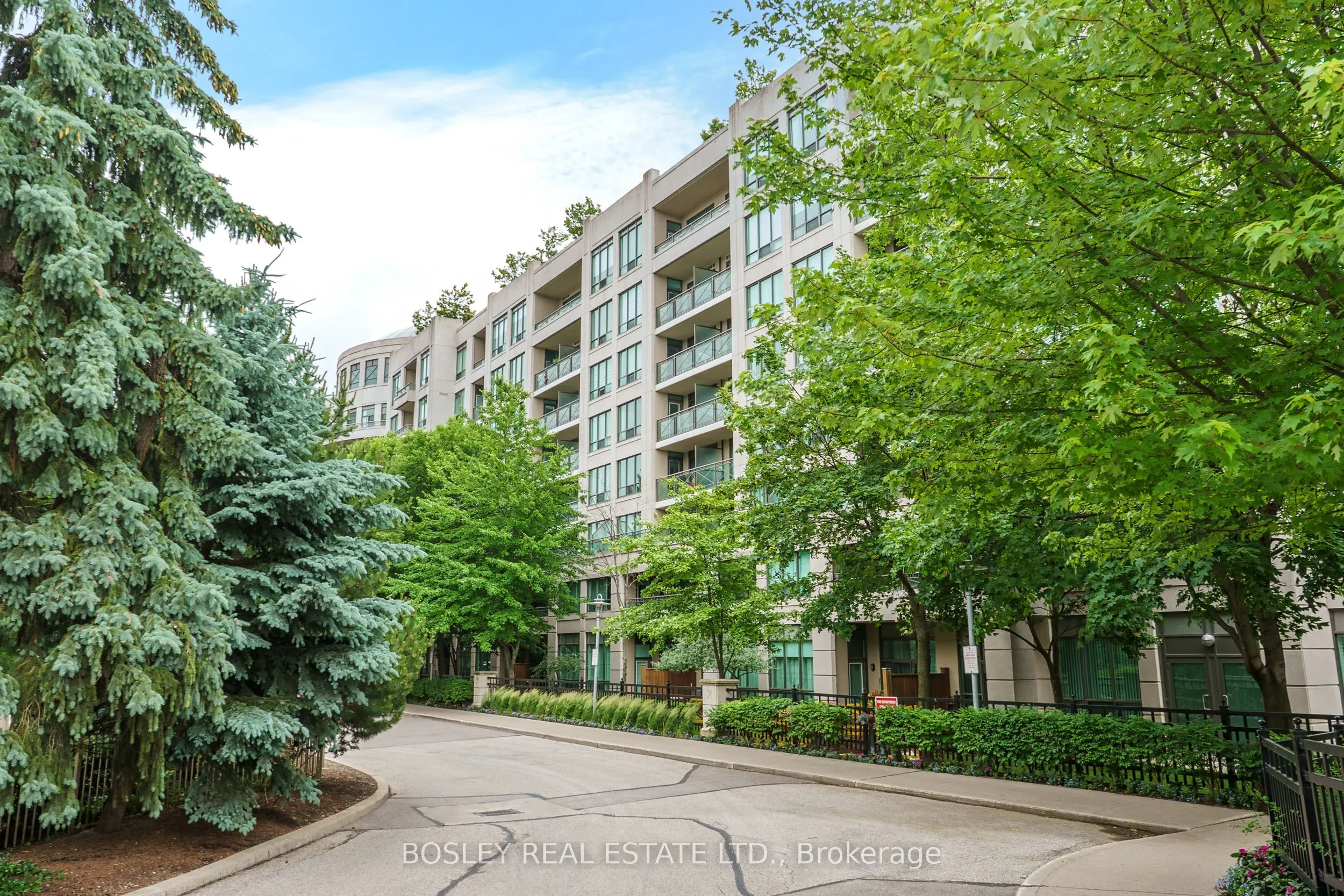 205 The Donway W, #715