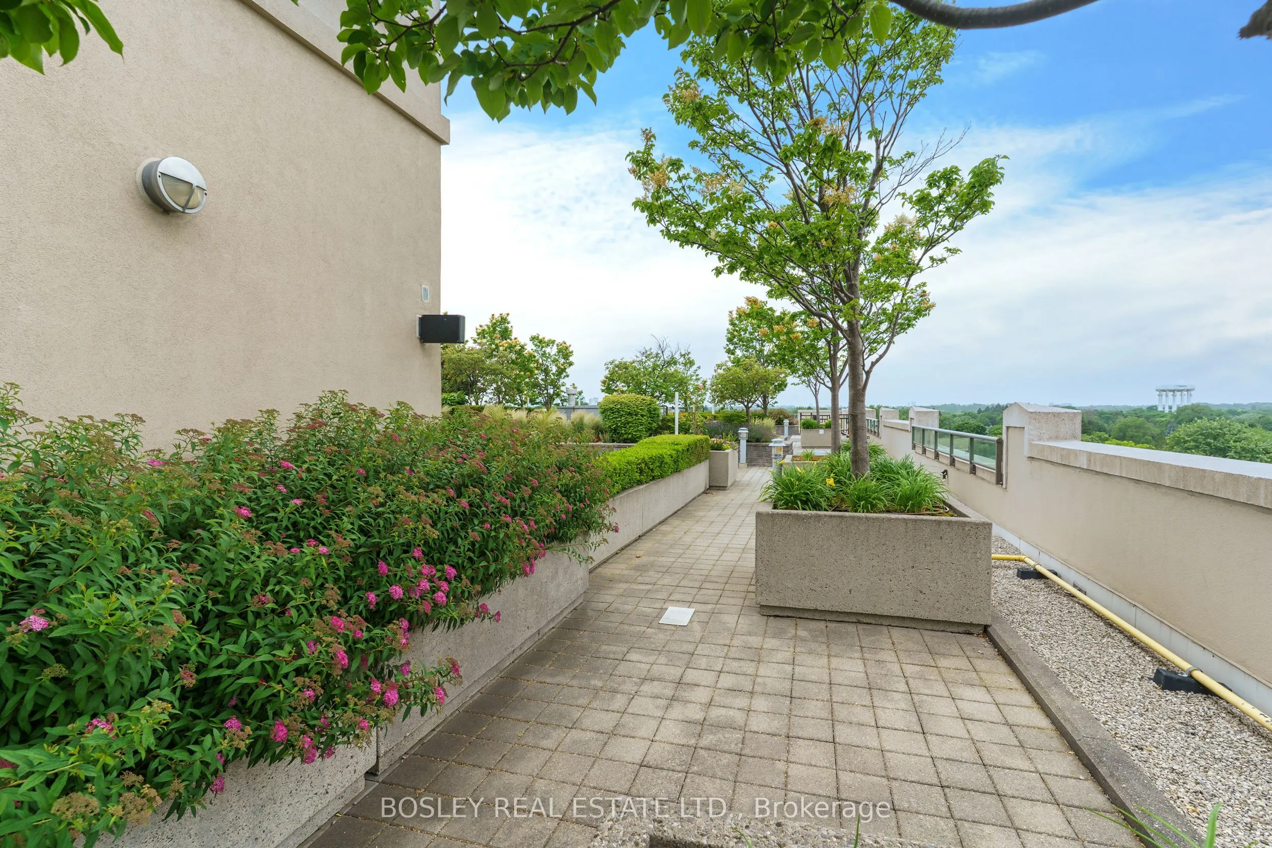 205 The Donway W, #715