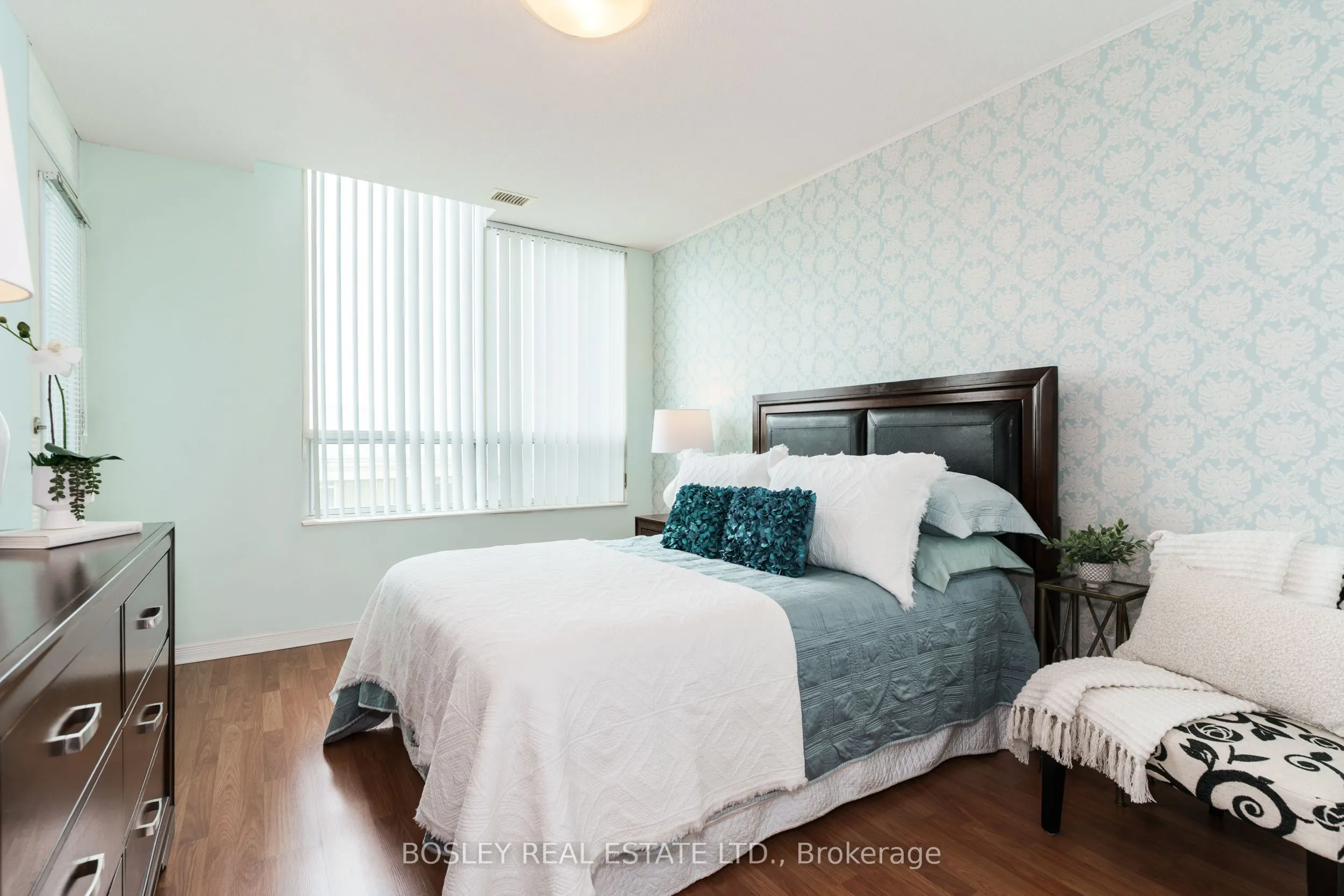 205 The Donway W, #715