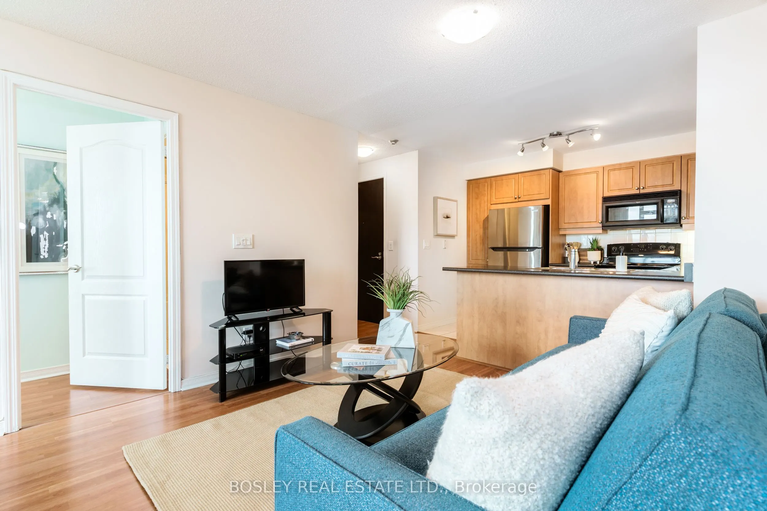 205 The Donway W, #715