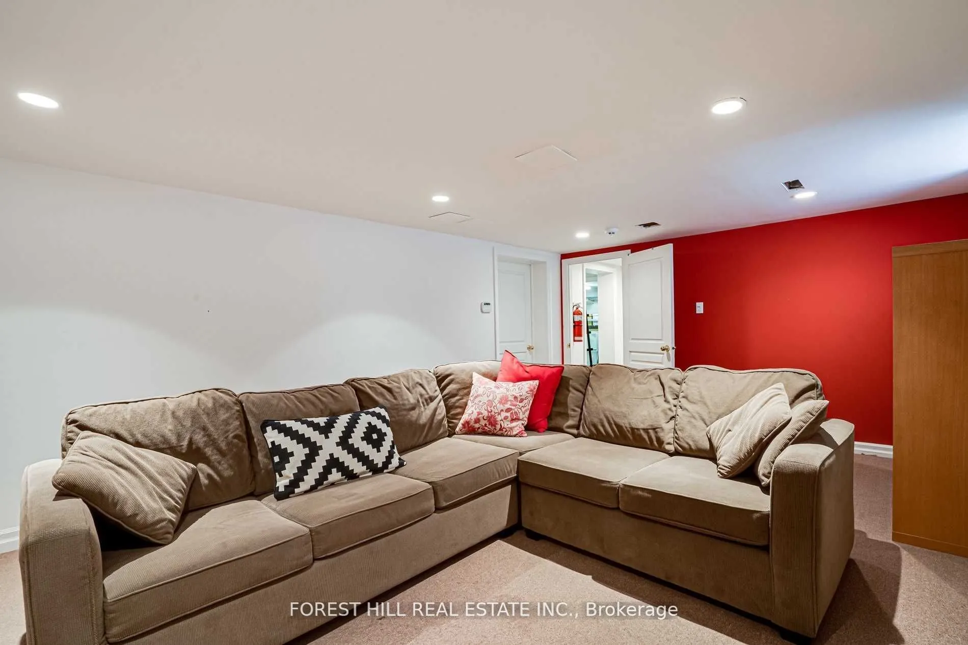9 Coulson Avenue, #Lower
