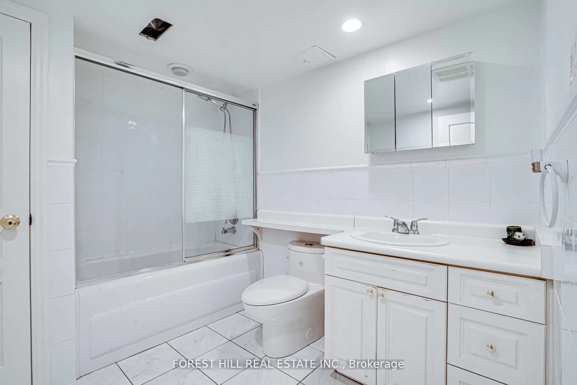 9 Coulson Avenue, #Lower