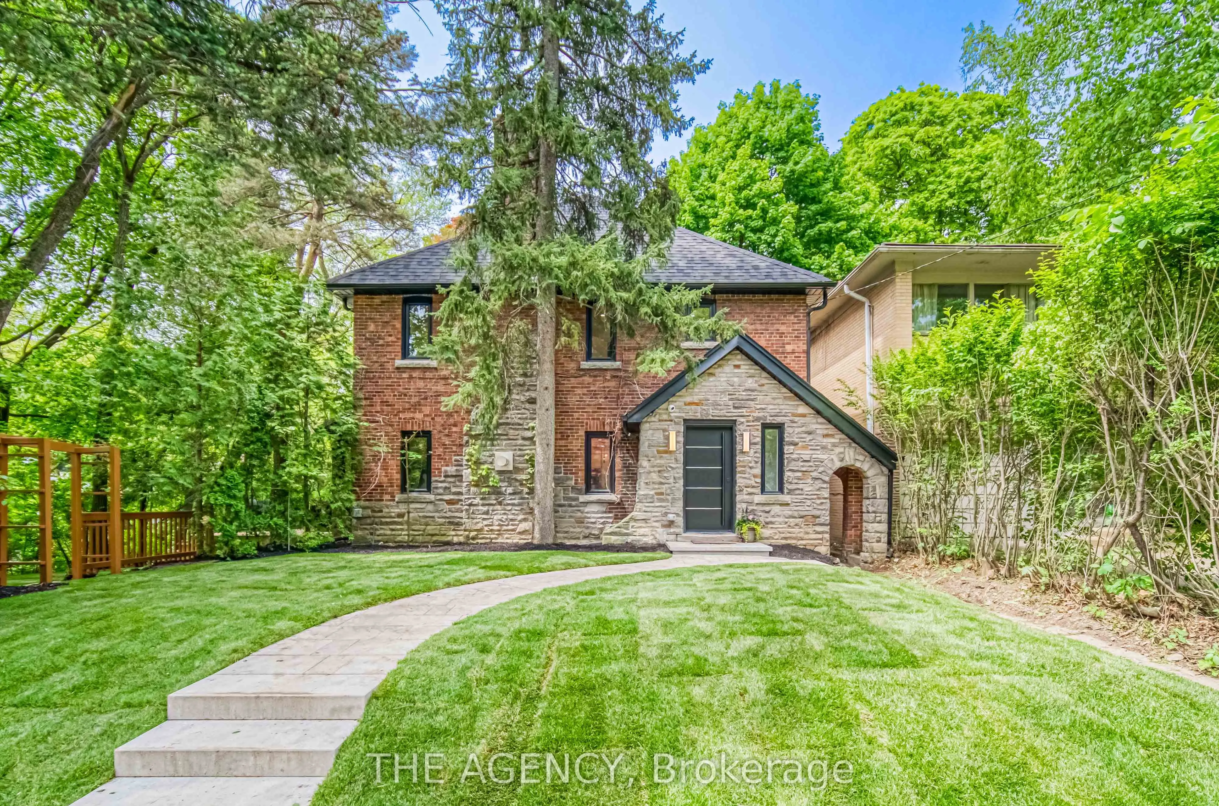 16 Duncannon Drive