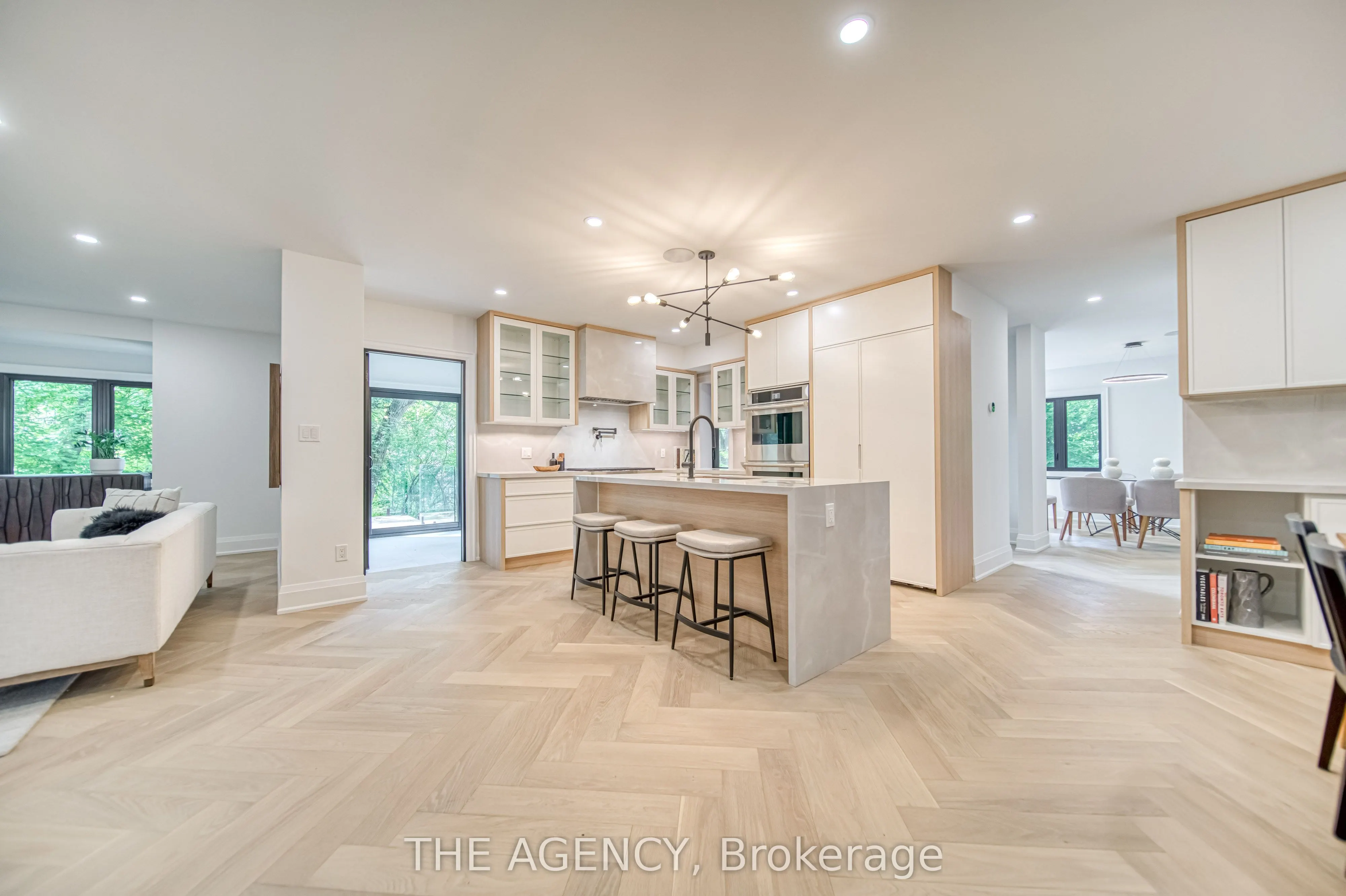 16 Duncannon Drive