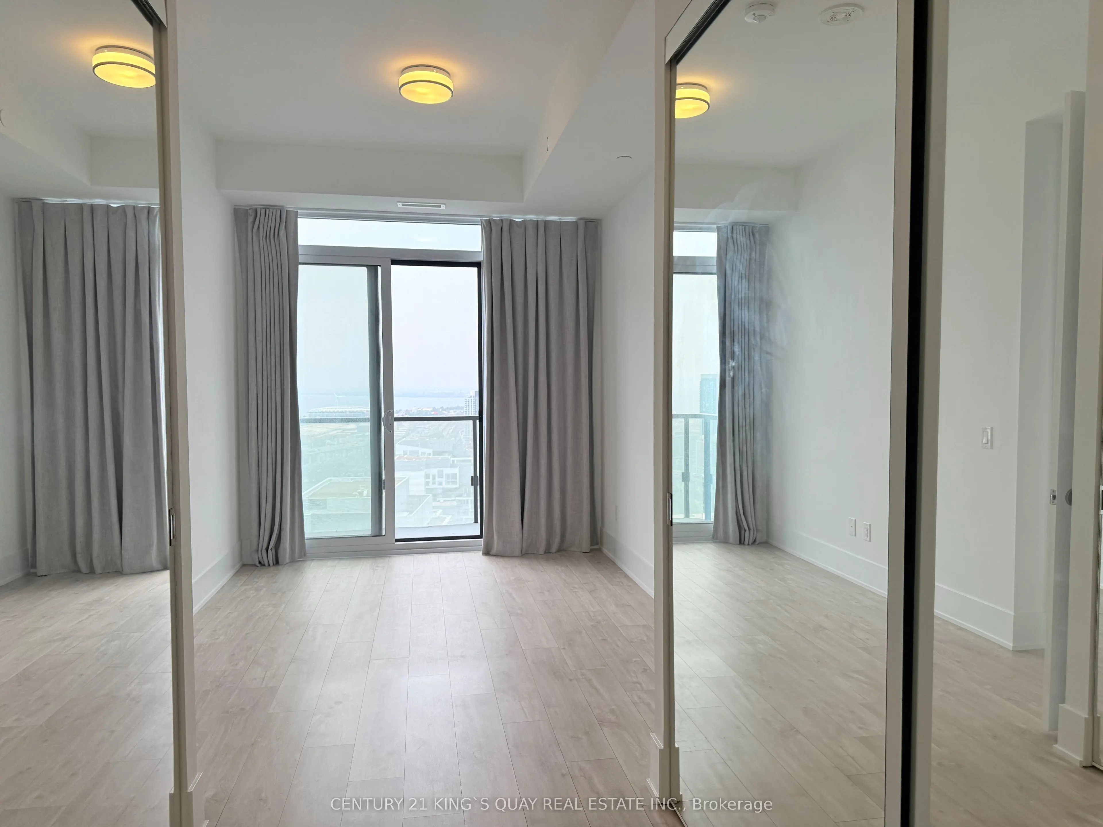 470 Front Street W, #2703