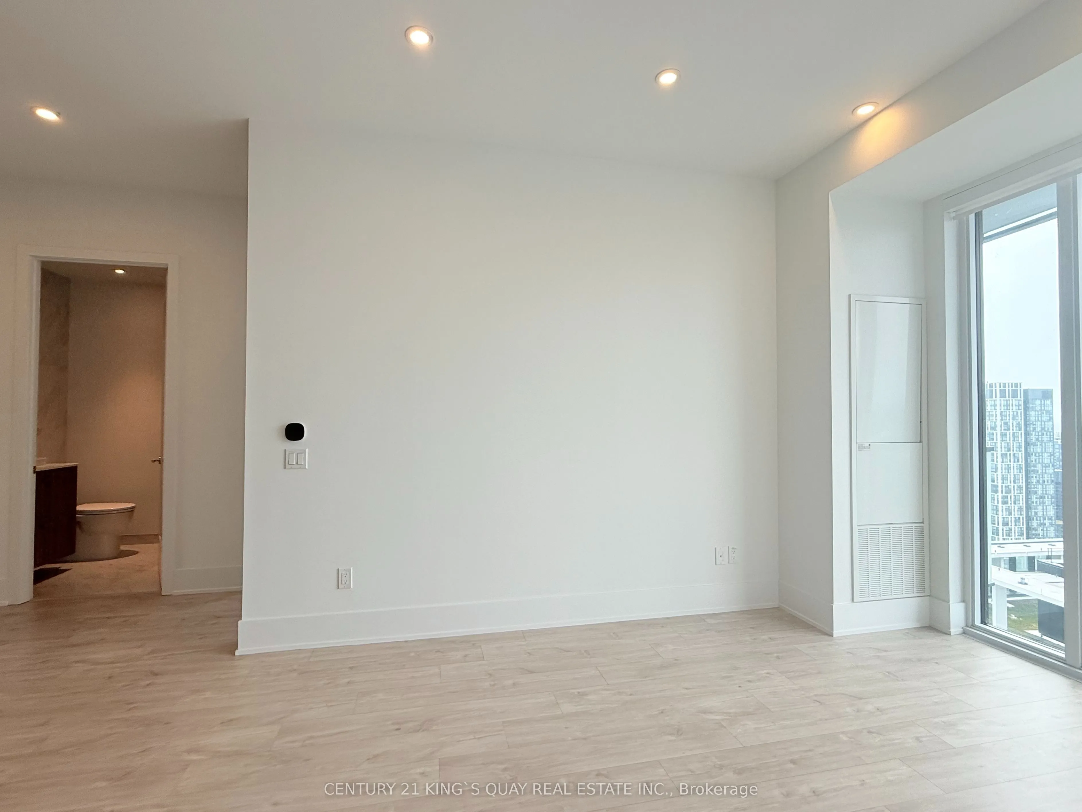 470 Front Street W, #2703